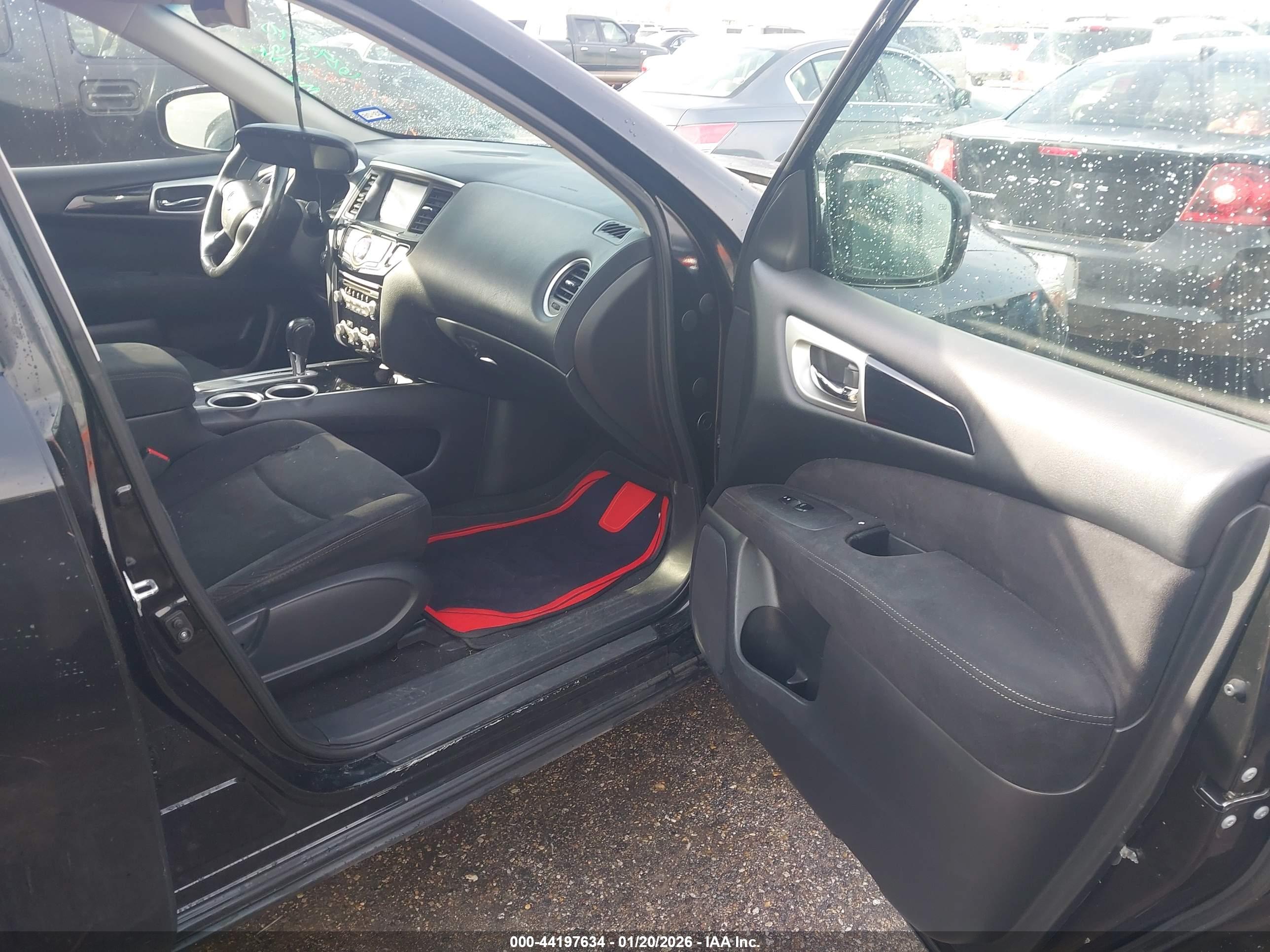 NISSAN PATHFINDER image 5