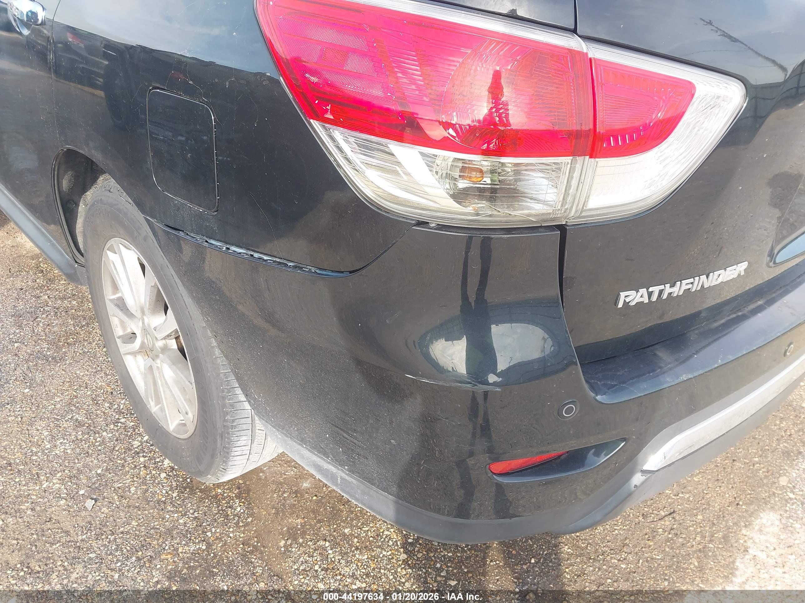 NISSAN PATHFINDER image 6