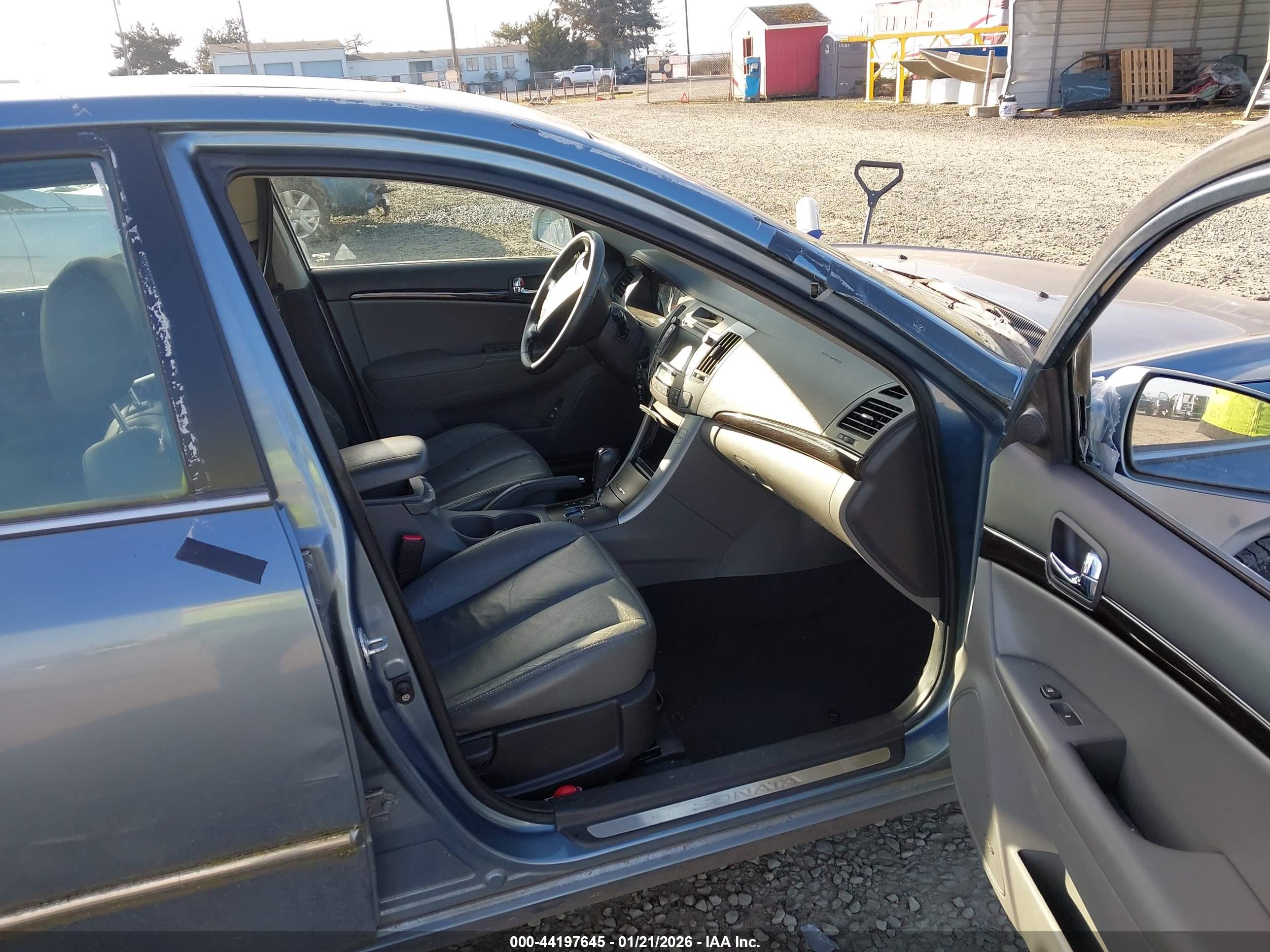 HYUNDAI SONATA image 5