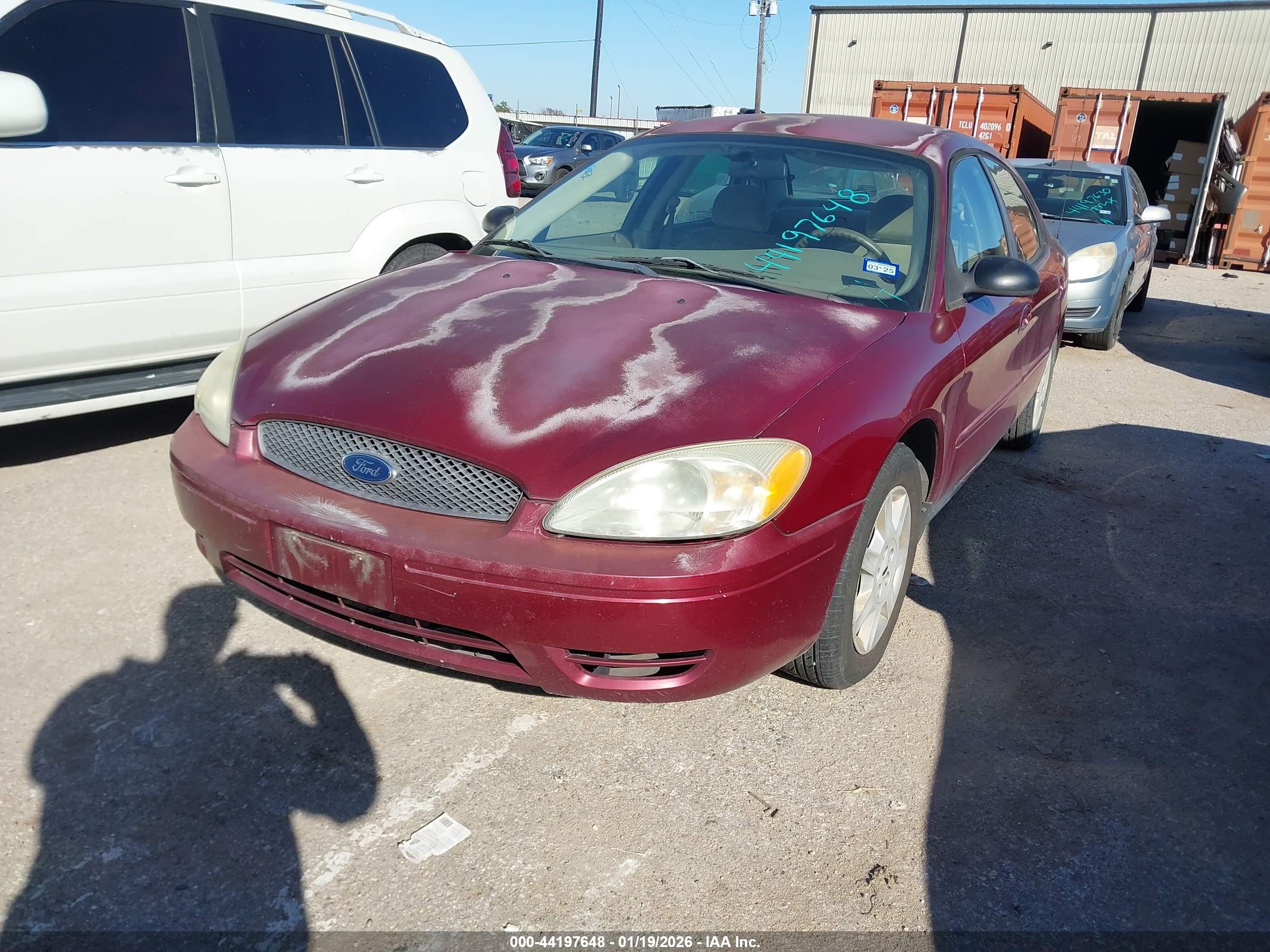 FORD TAURUS image 2