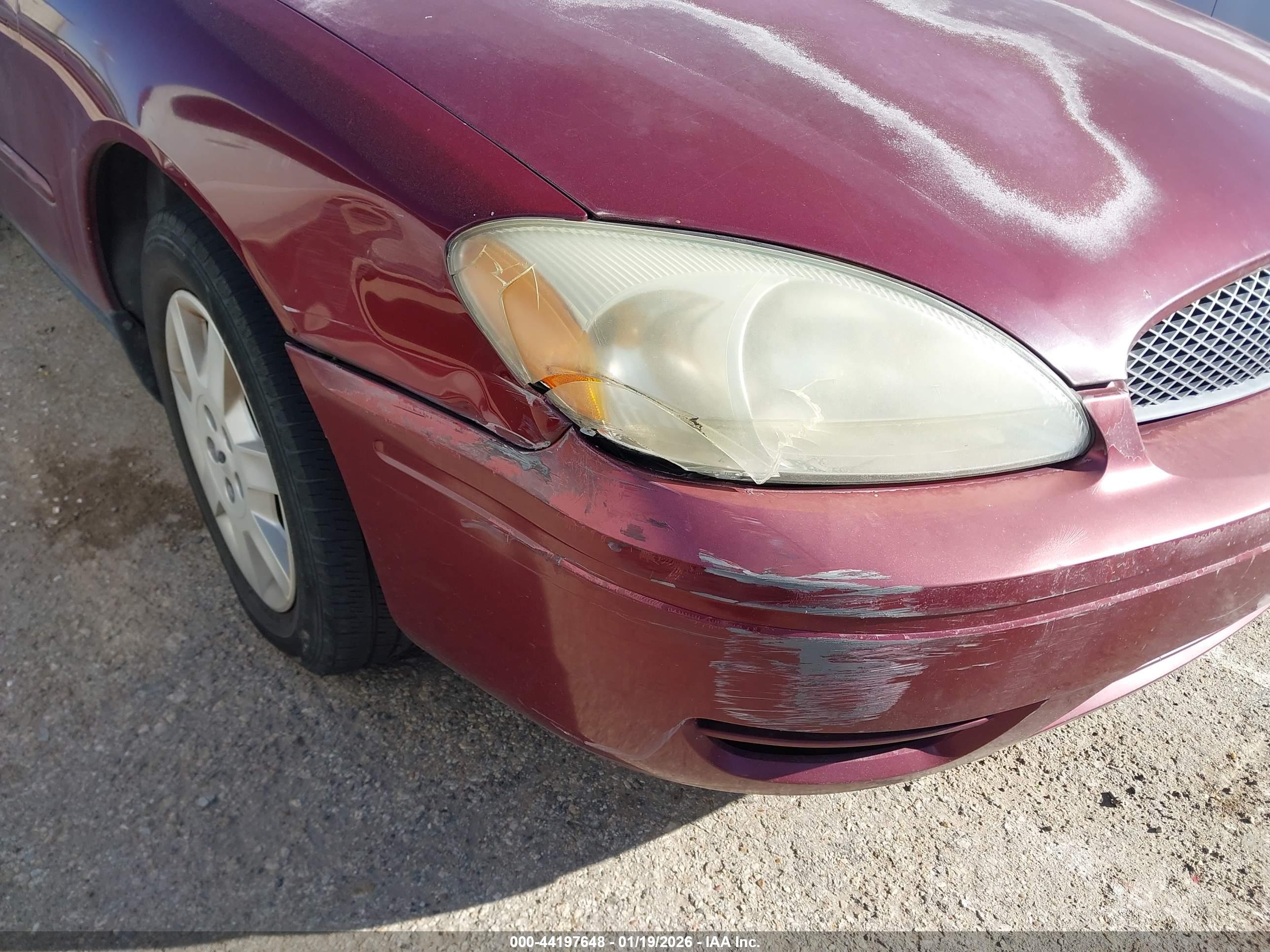 FORD TAURUS image 6