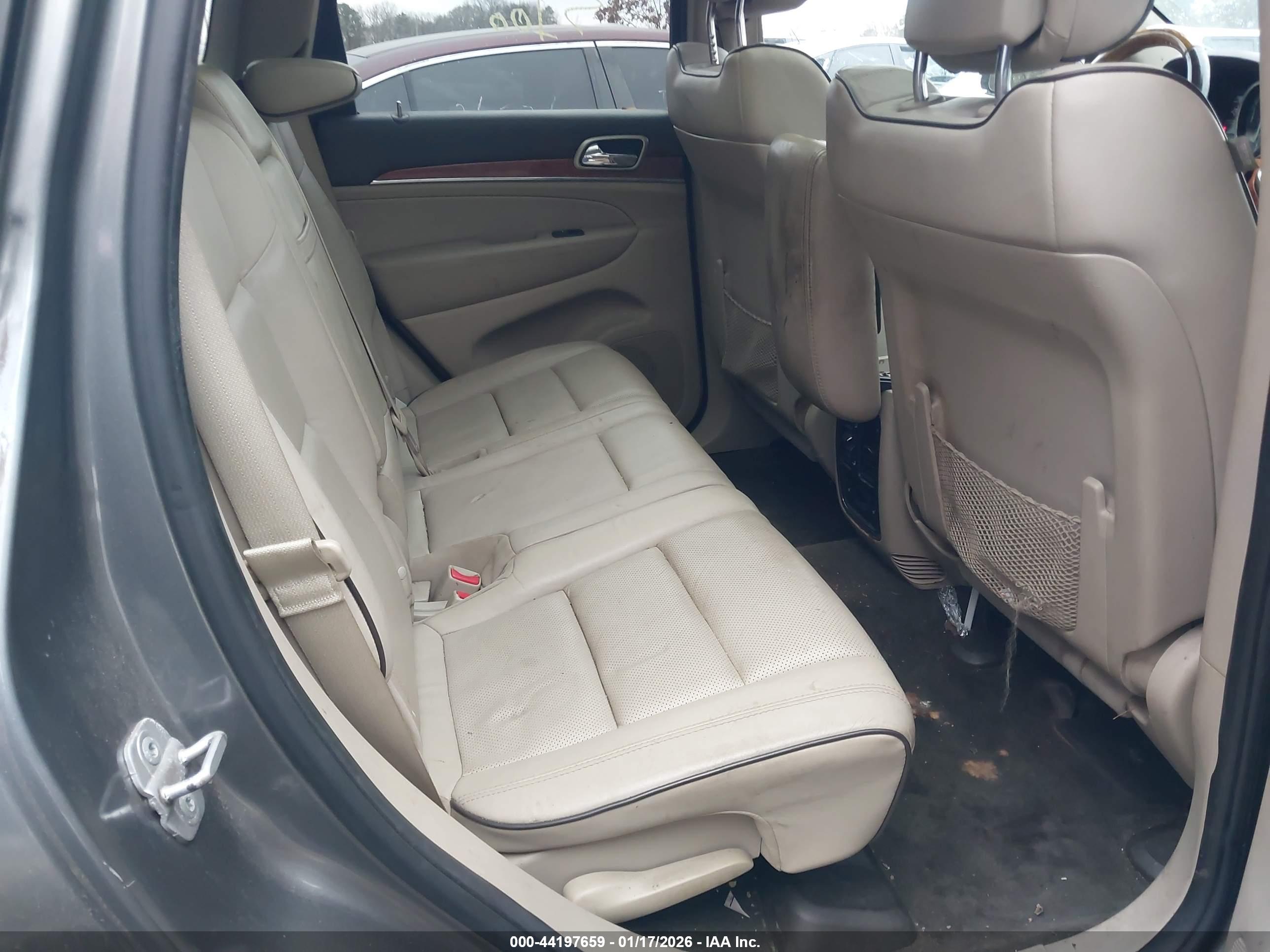 JEEP GRAND image 8