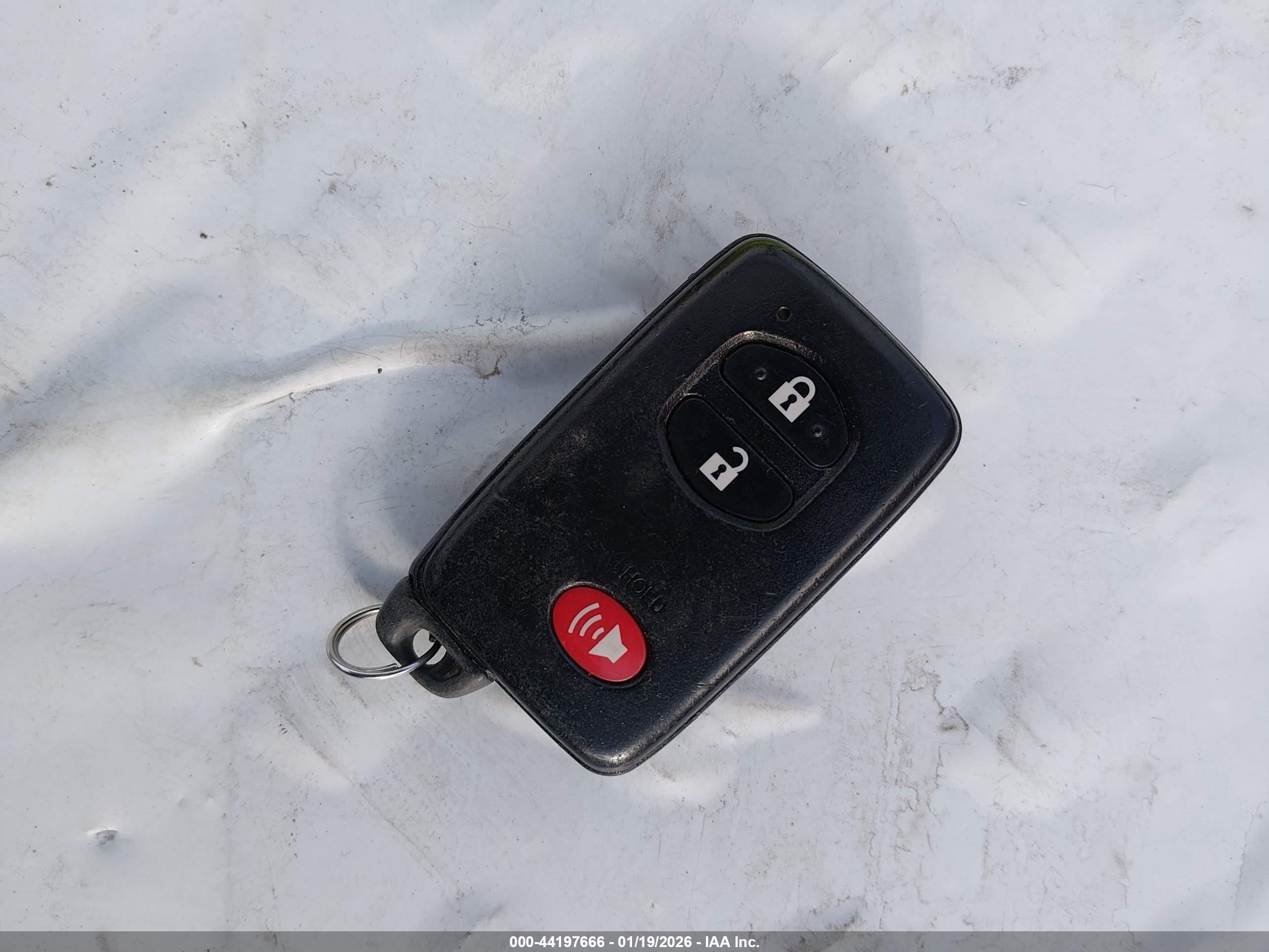 TOYOTA PRIUS image 11