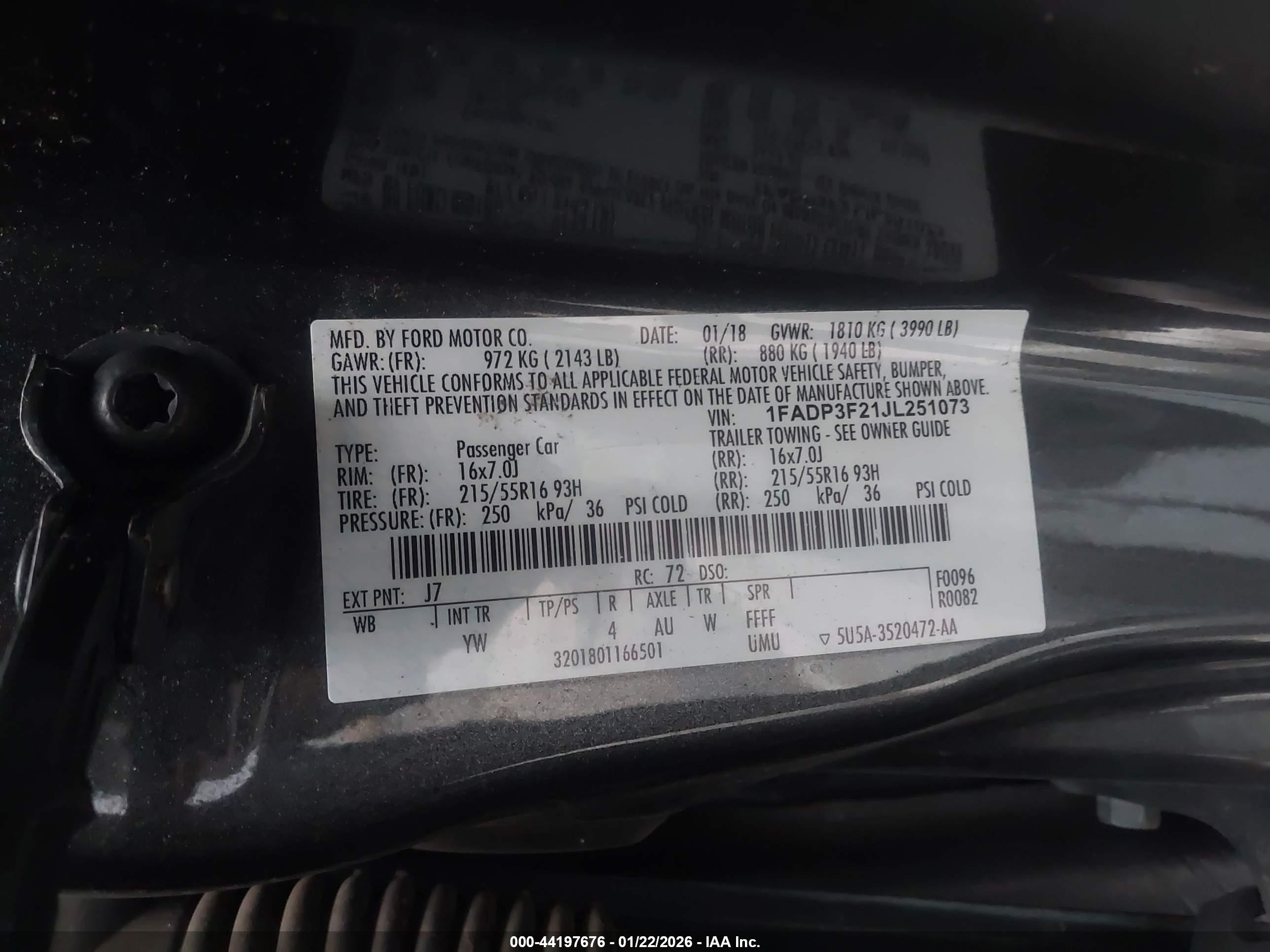 FORD FOCUS image 9