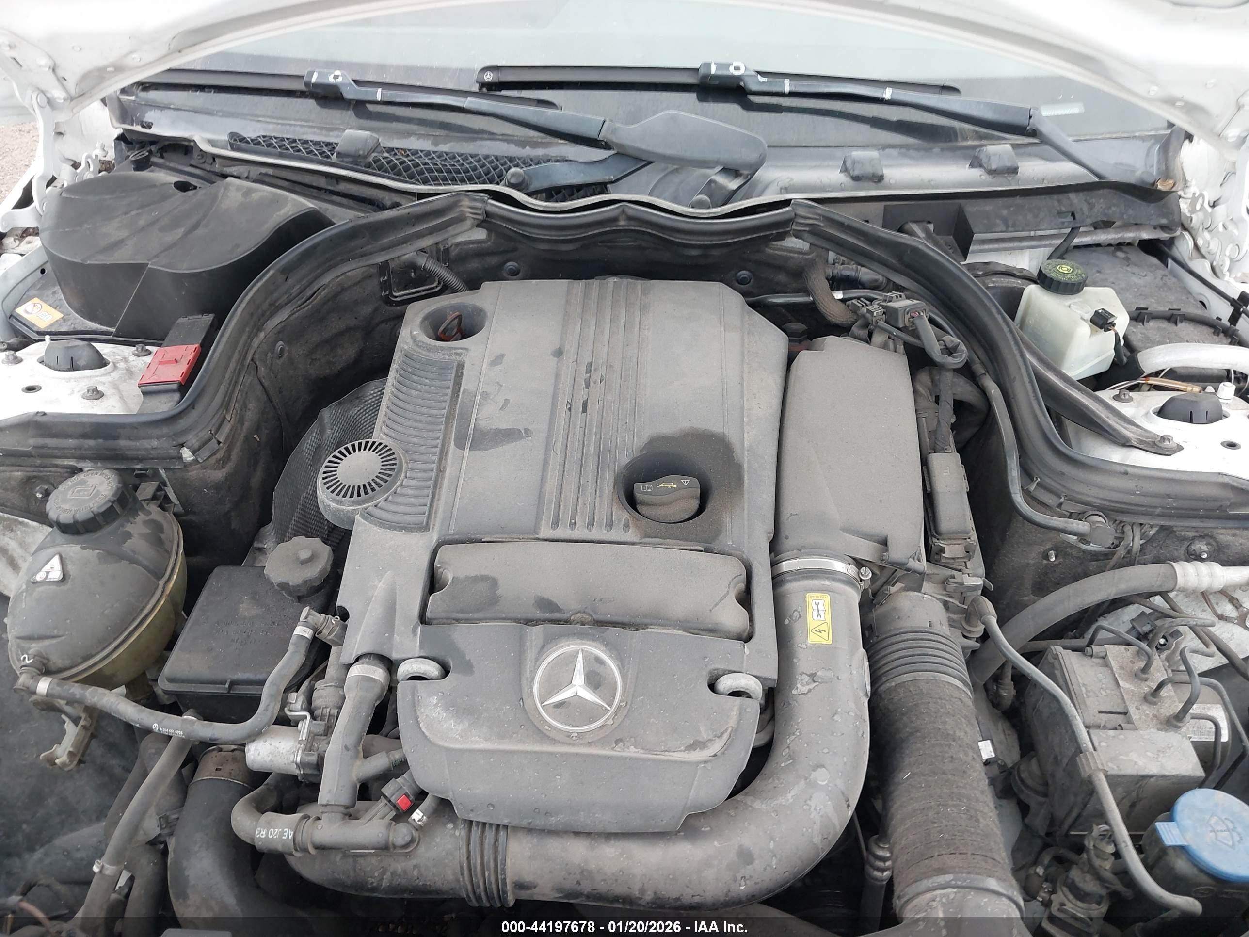 MERCEDES-BENZ C-CLASS image 10