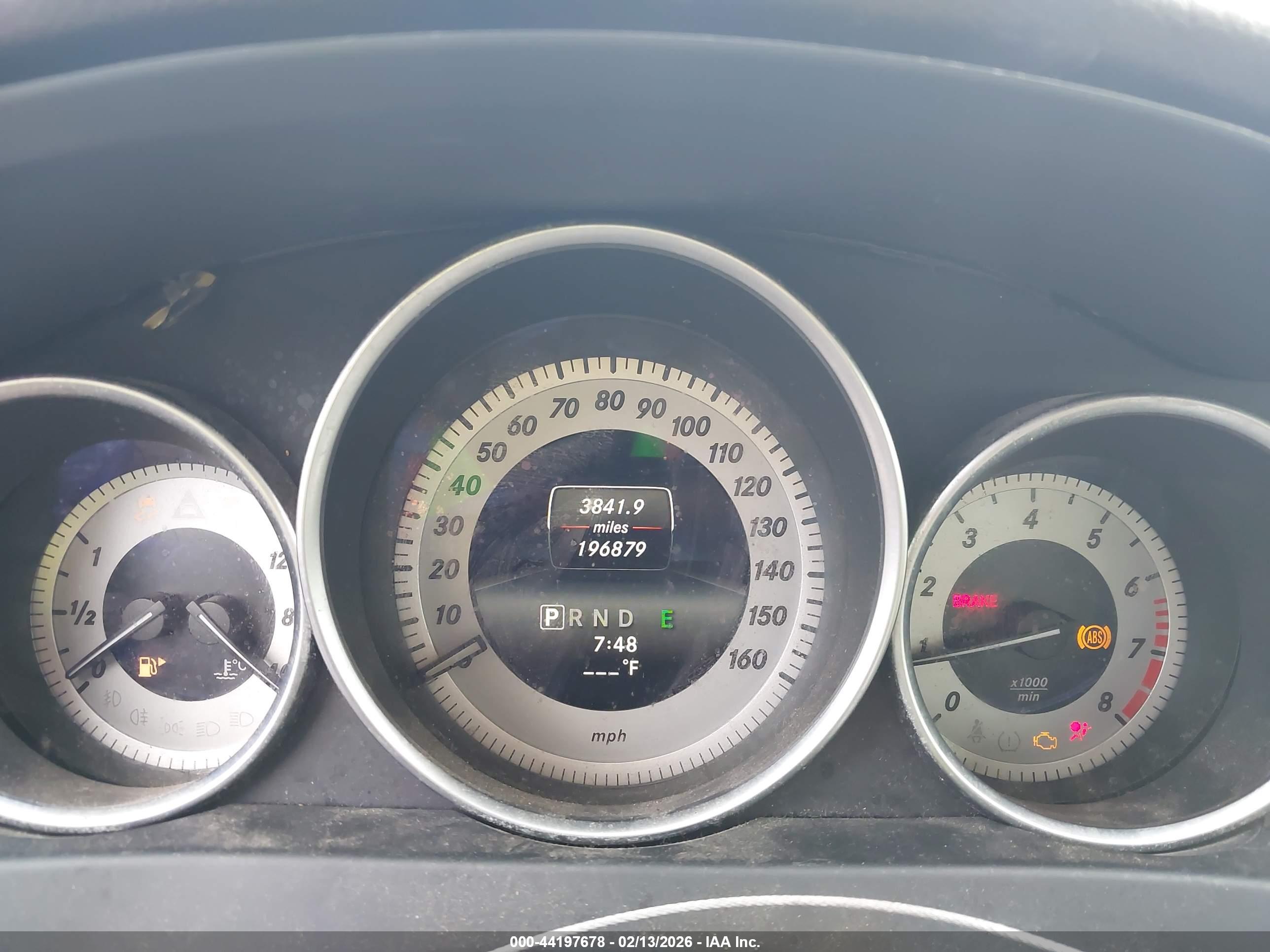 MERCEDES-BENZ C-CLASS image 7