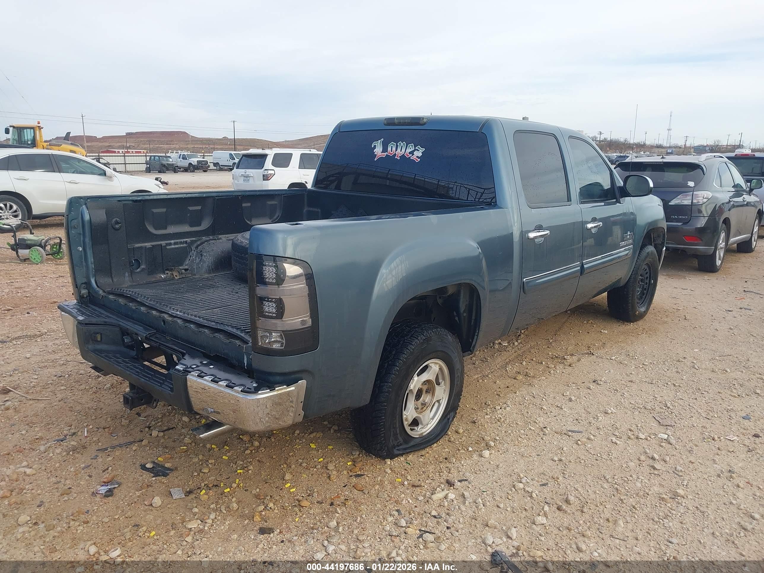 GMC SIERRA image 4