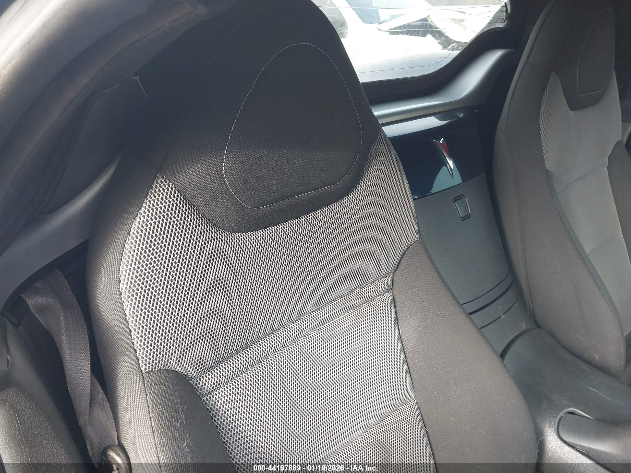 PONTIAC SOLSTICE image 8