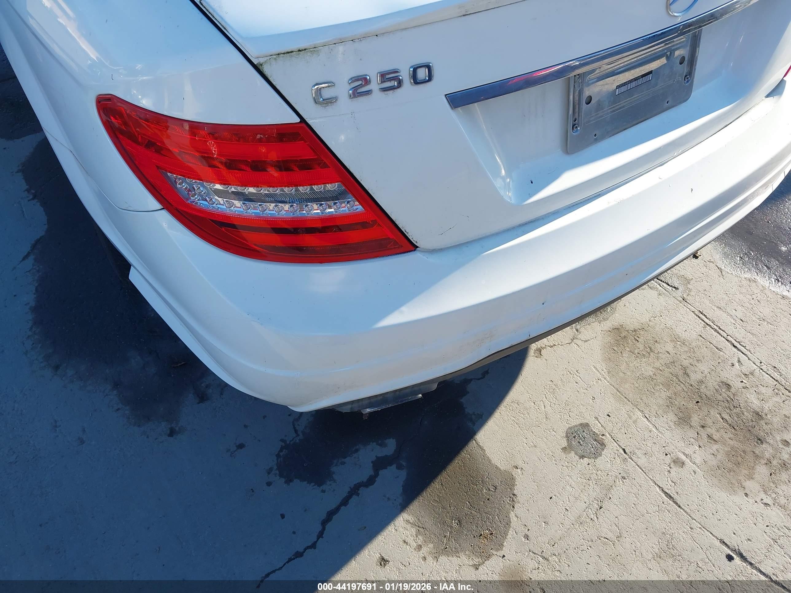 MERCEDES-BENZ C image 6