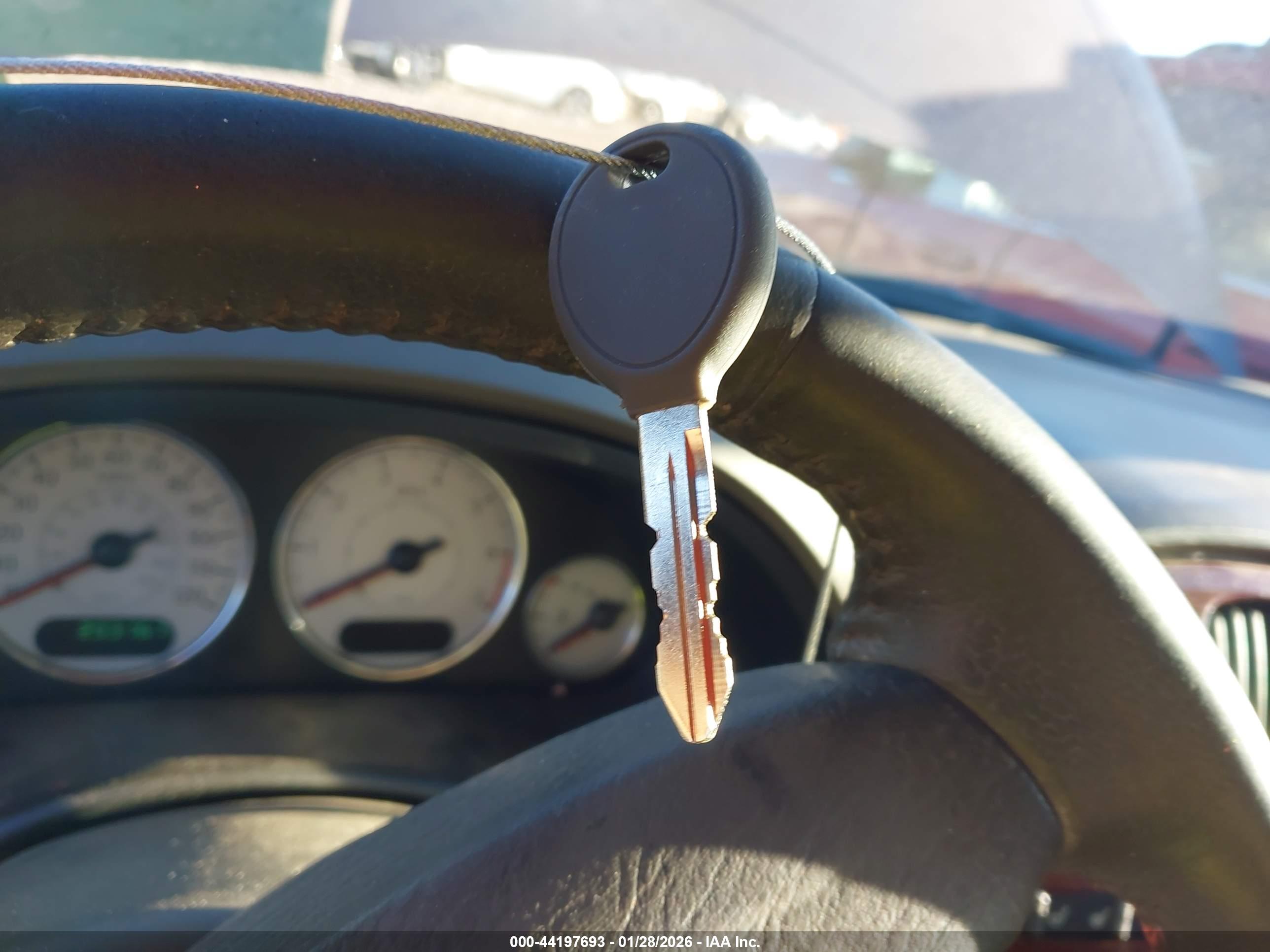 CHRYSLER TOWN image 11