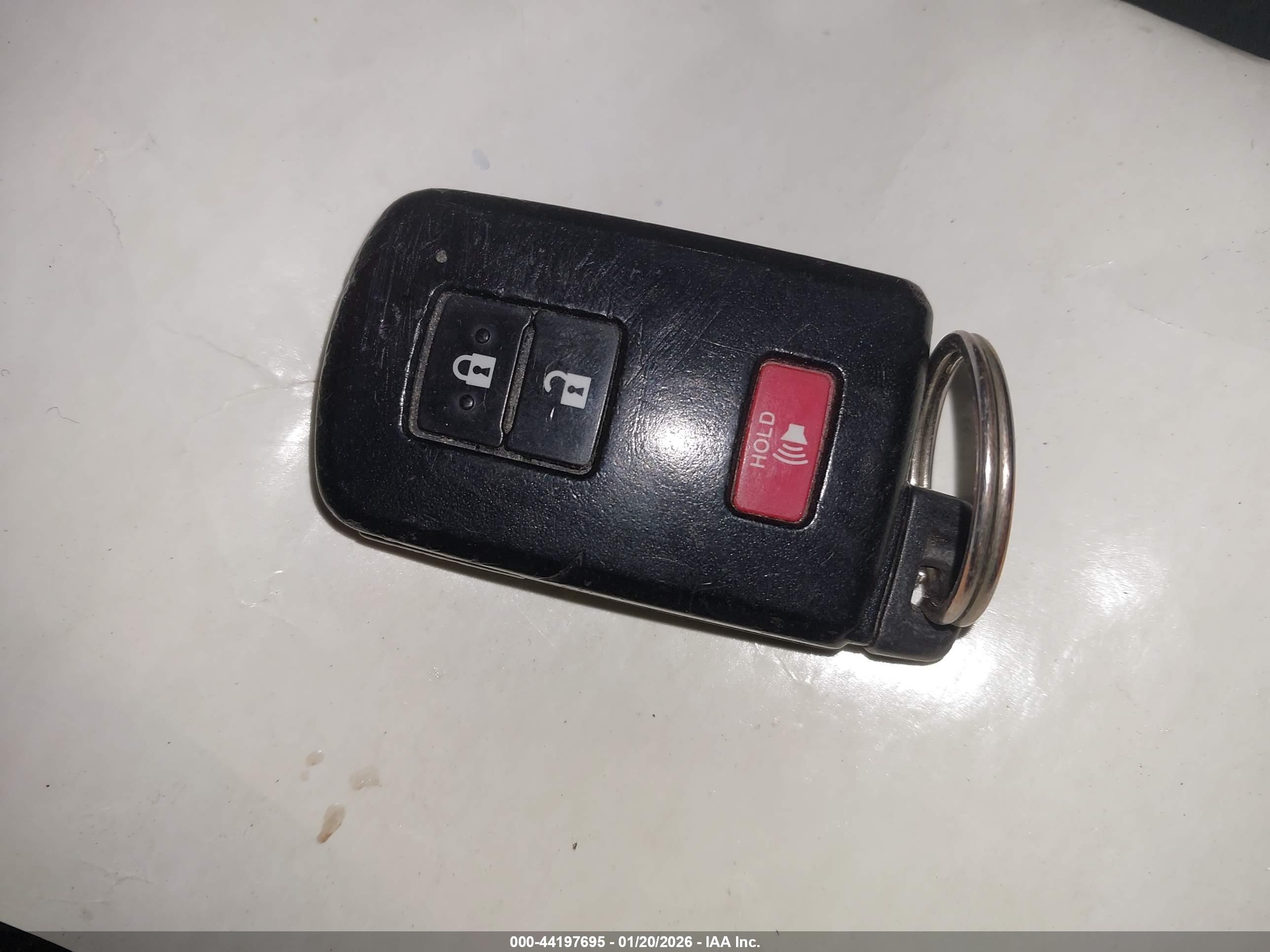 TOYOTA PRIUS image 11