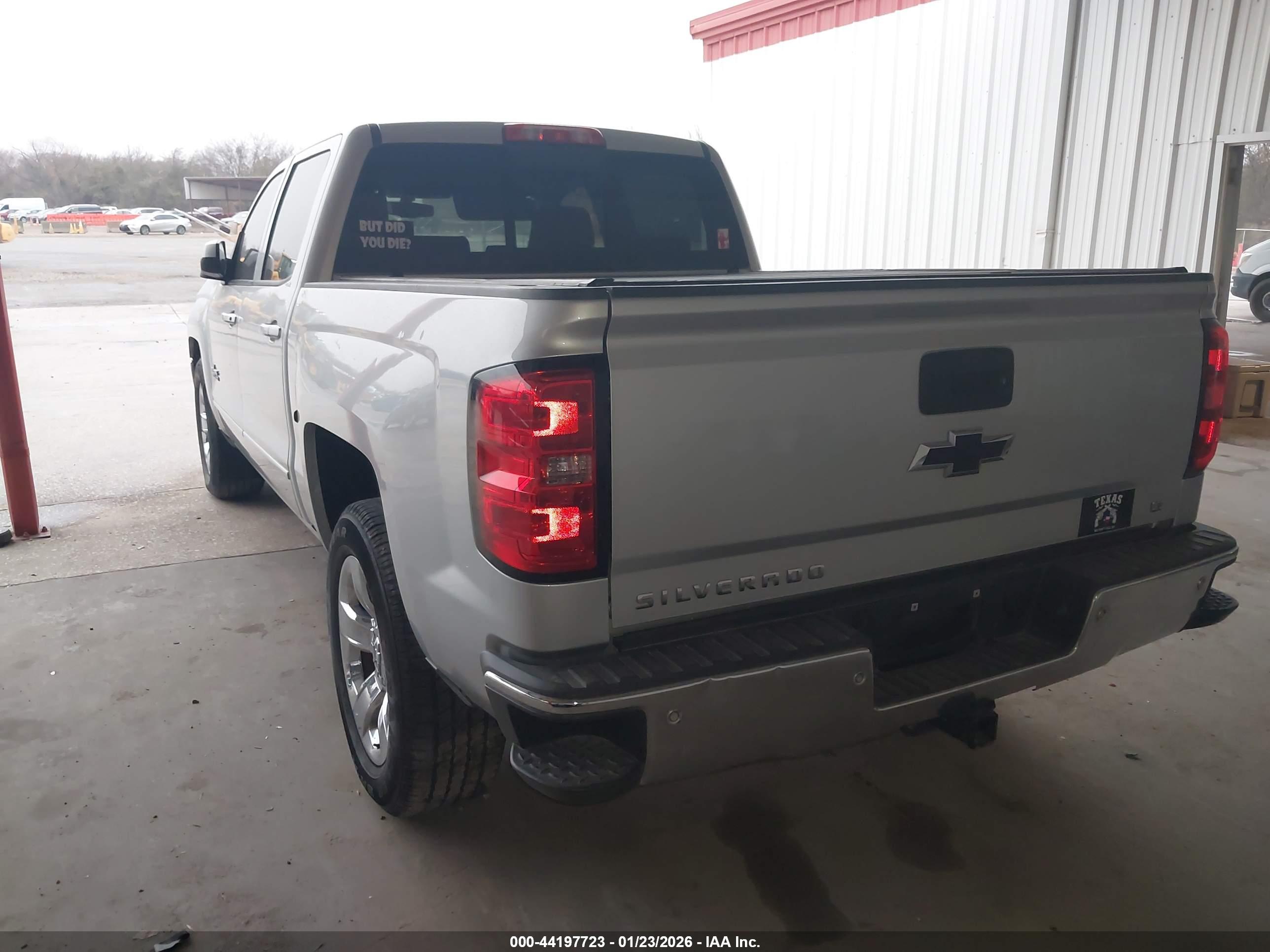 CHEVROLET SILVERADO image 3