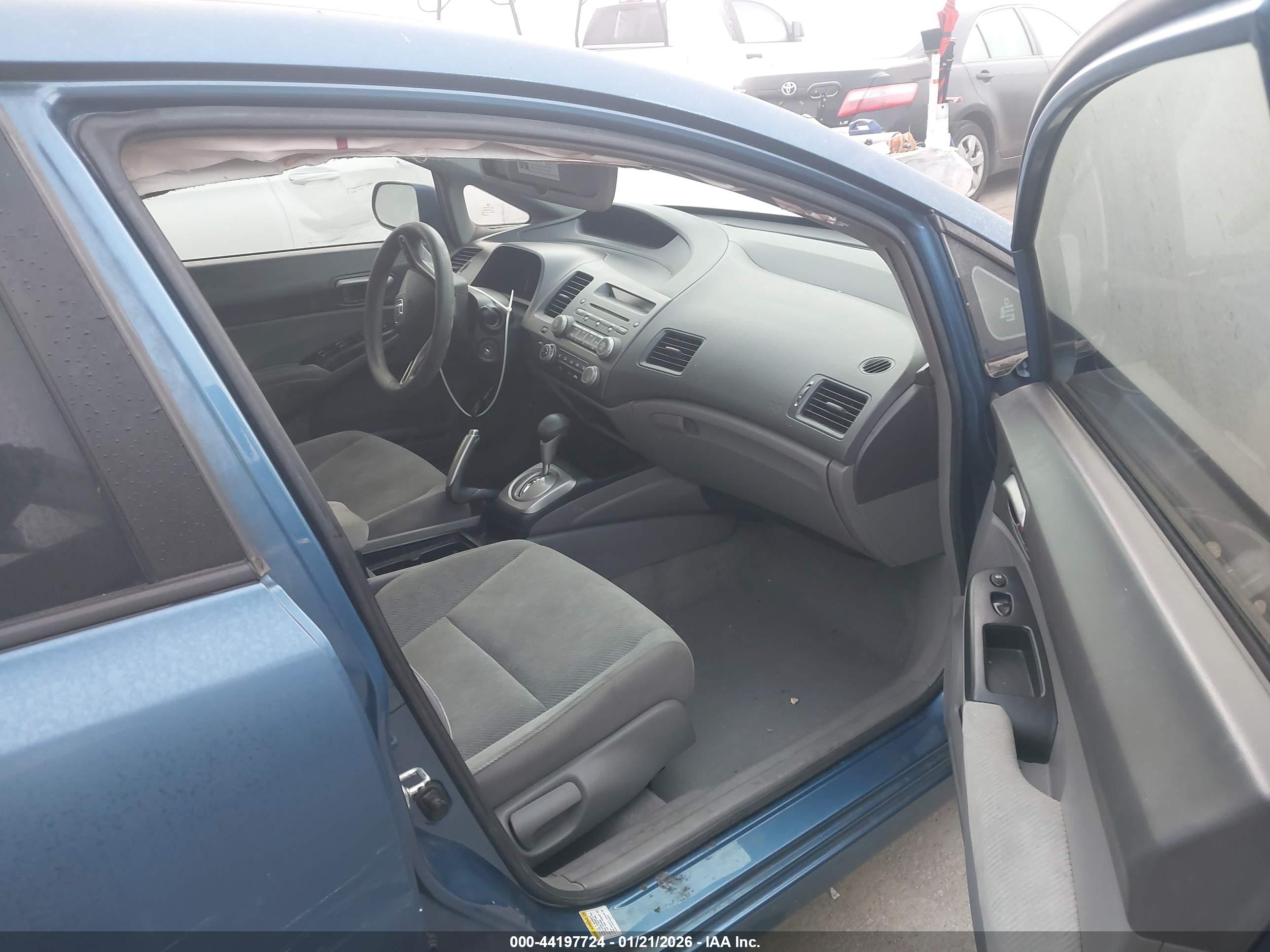 HONDA CIVIC image 5