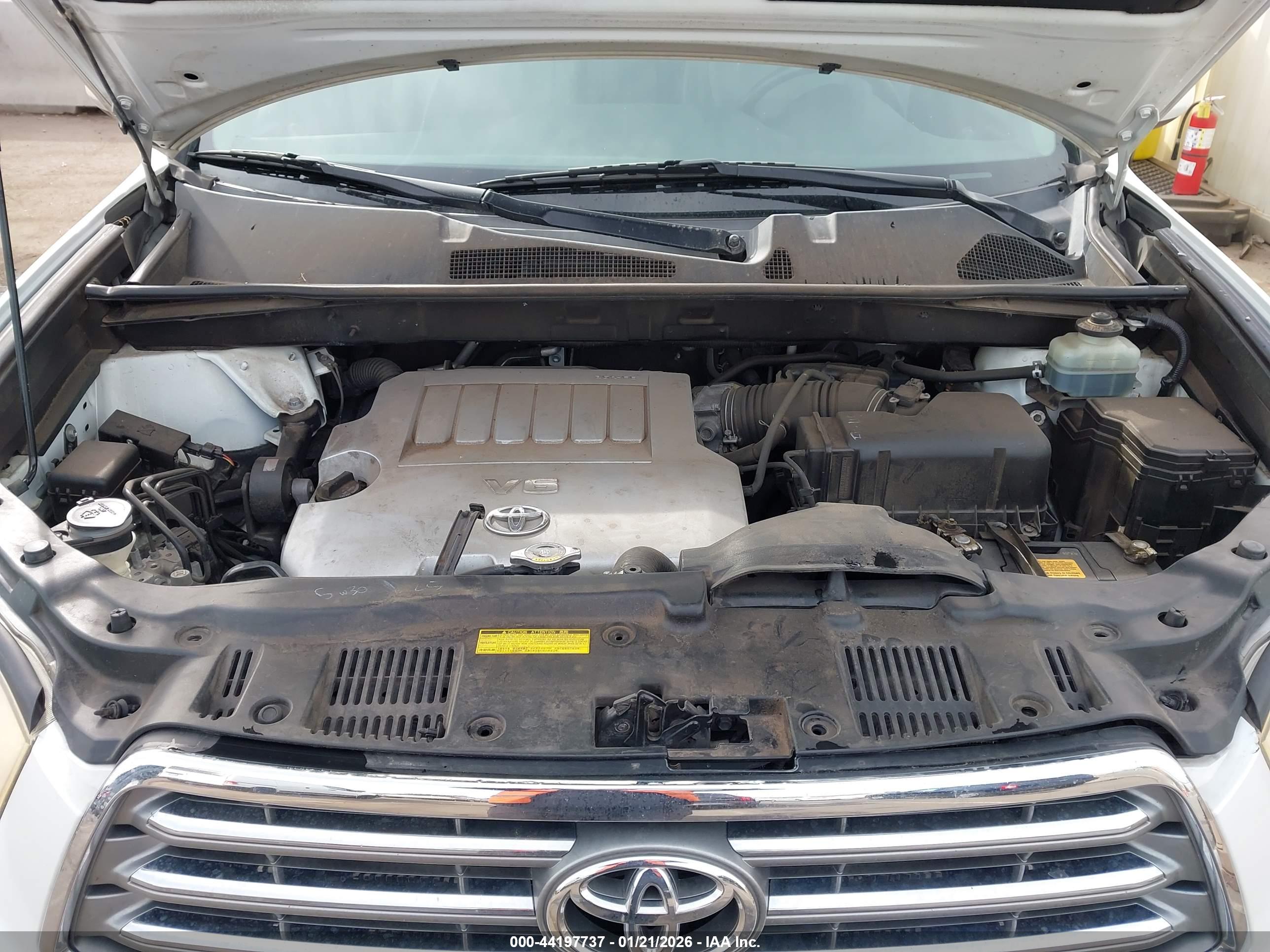 TOYOTA HIGHLANDER image 10