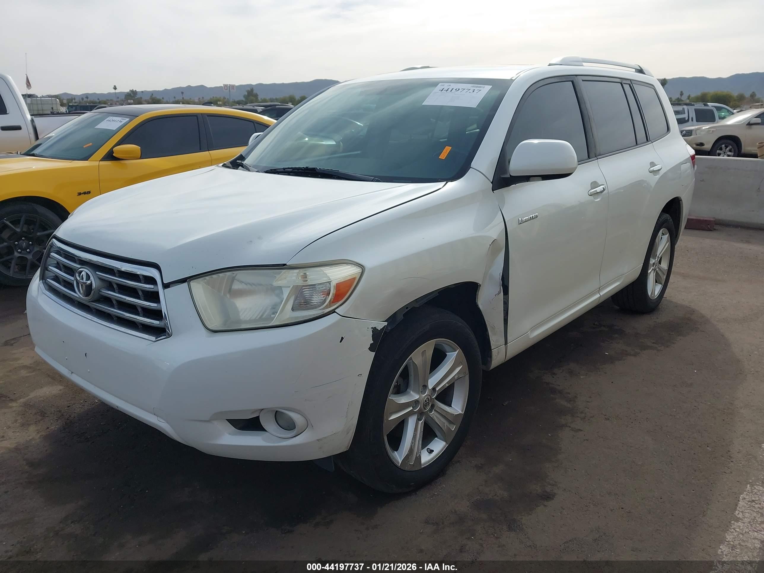 TOYOTA HIGHLANDER image 2