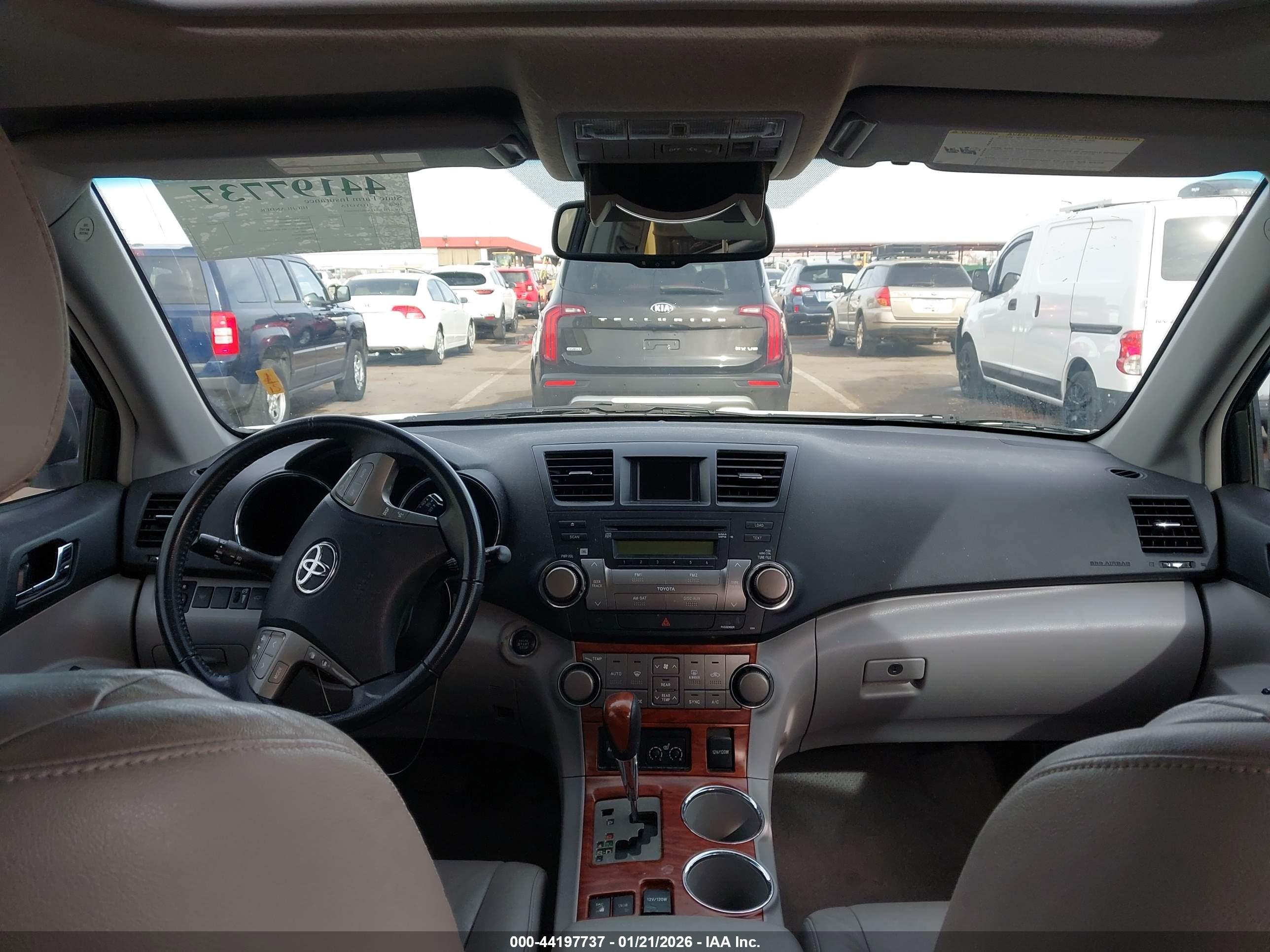 TOYOTA HIGHLANDER image 5
