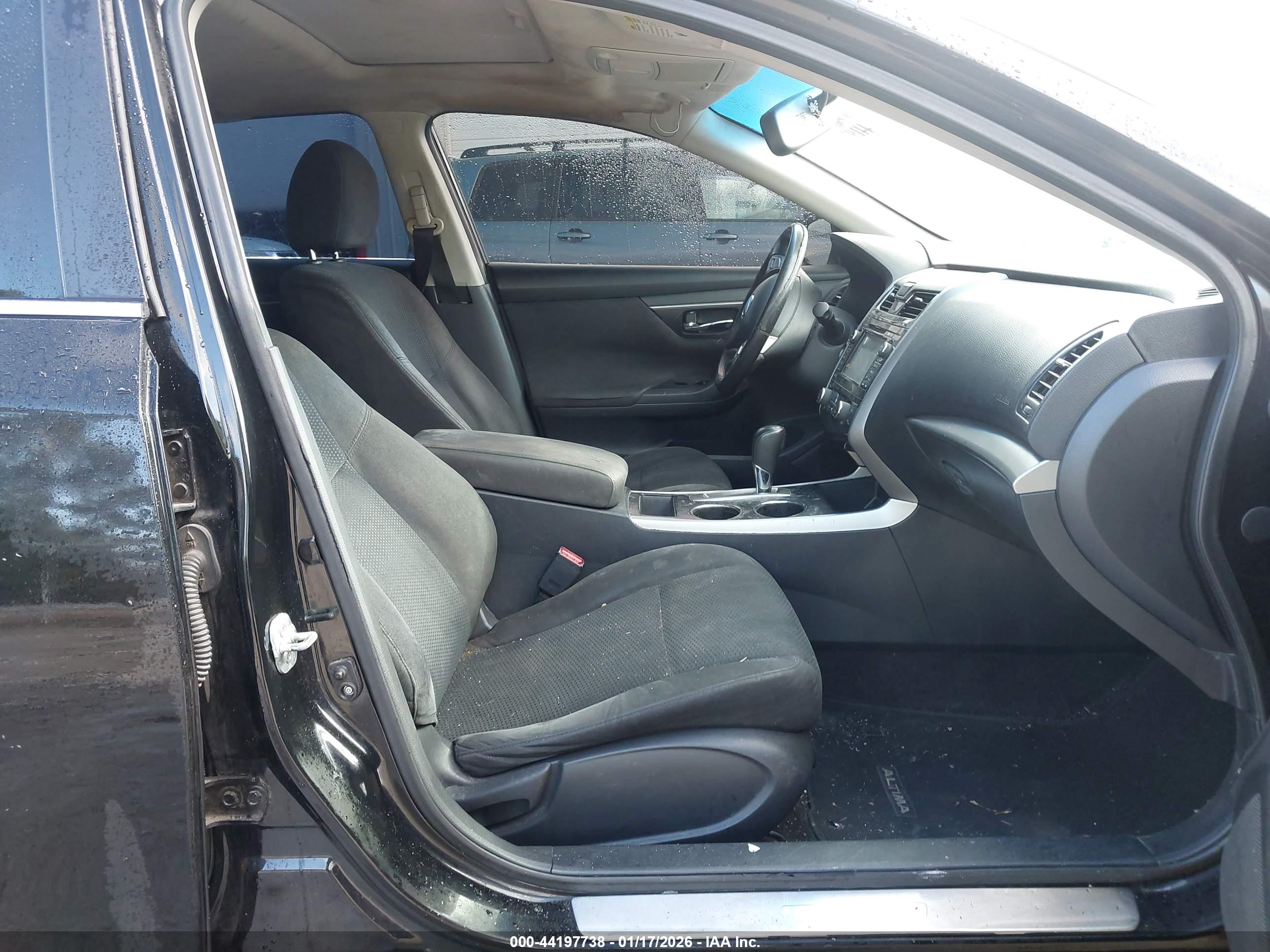 NISSAN ALTIMA image 5
