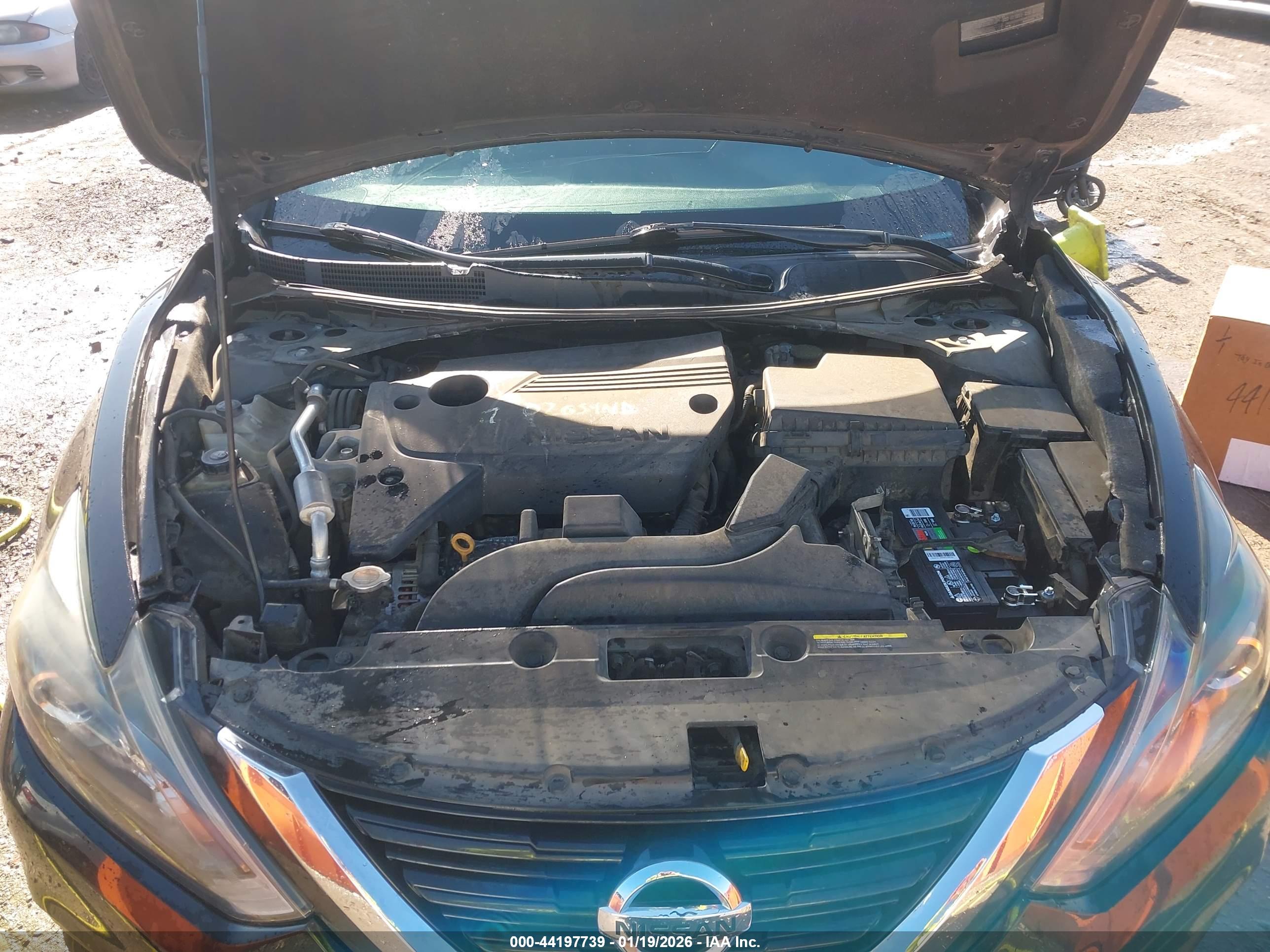 NISSAN ALTIMA image 10