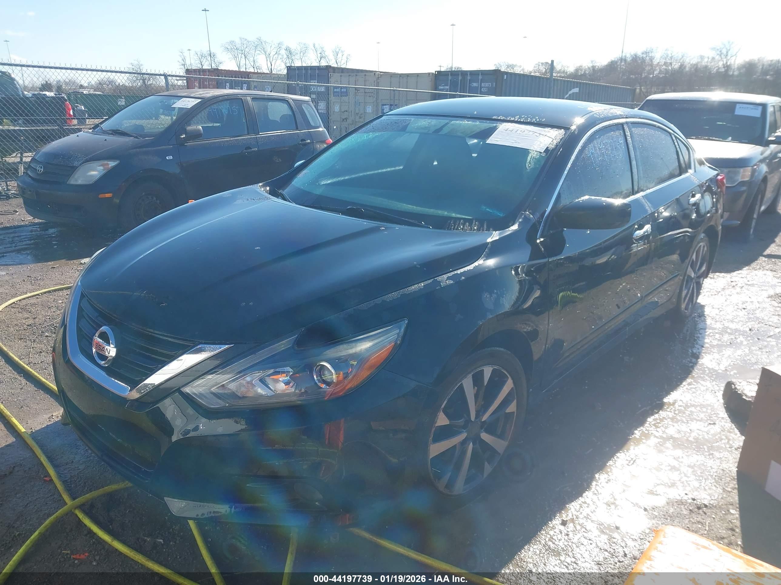 NISSAN ALTIMA image 2