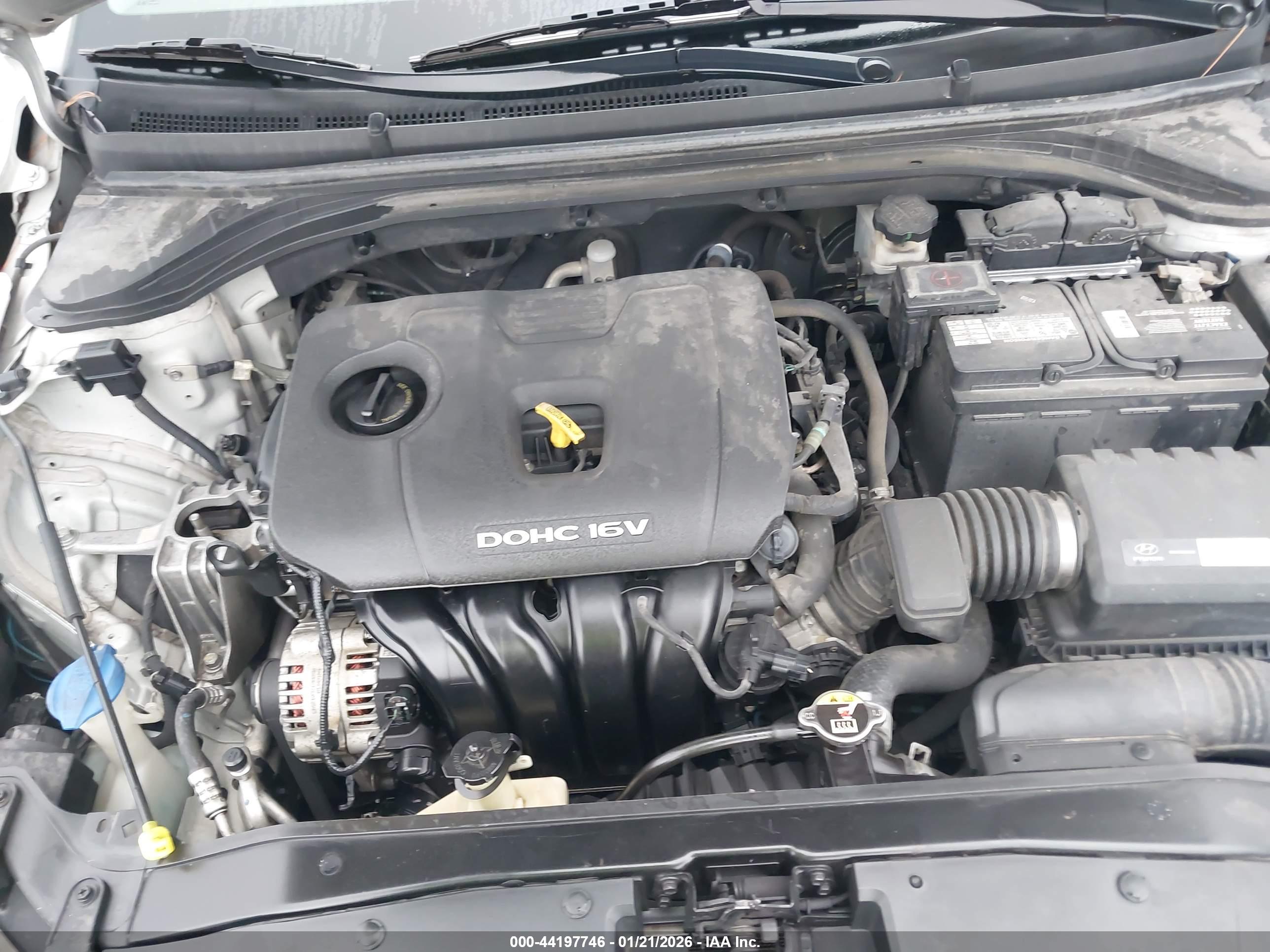 HYUNDAI ELANTRA image 10