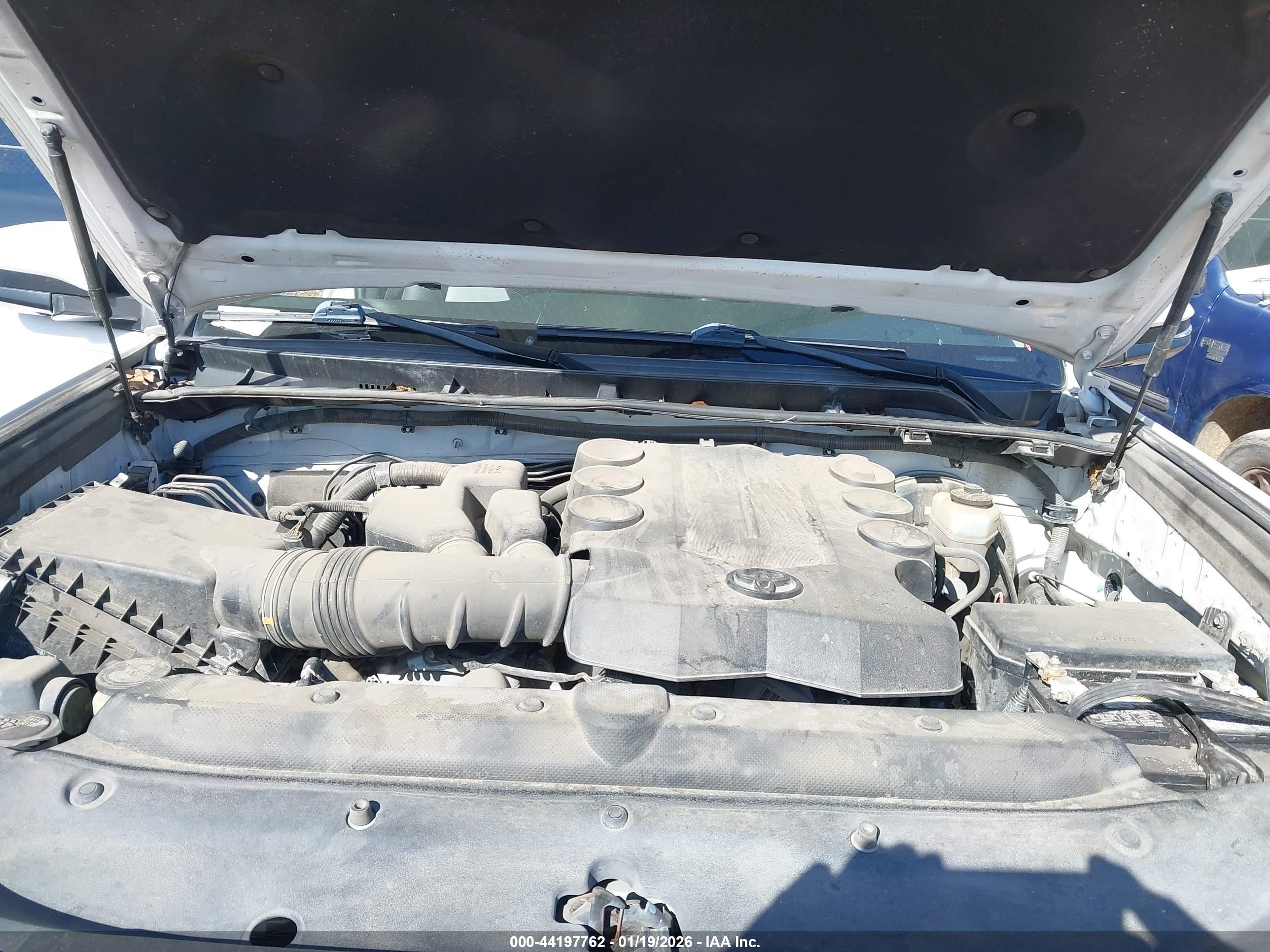 TOYOTA 4RUNNER image 10