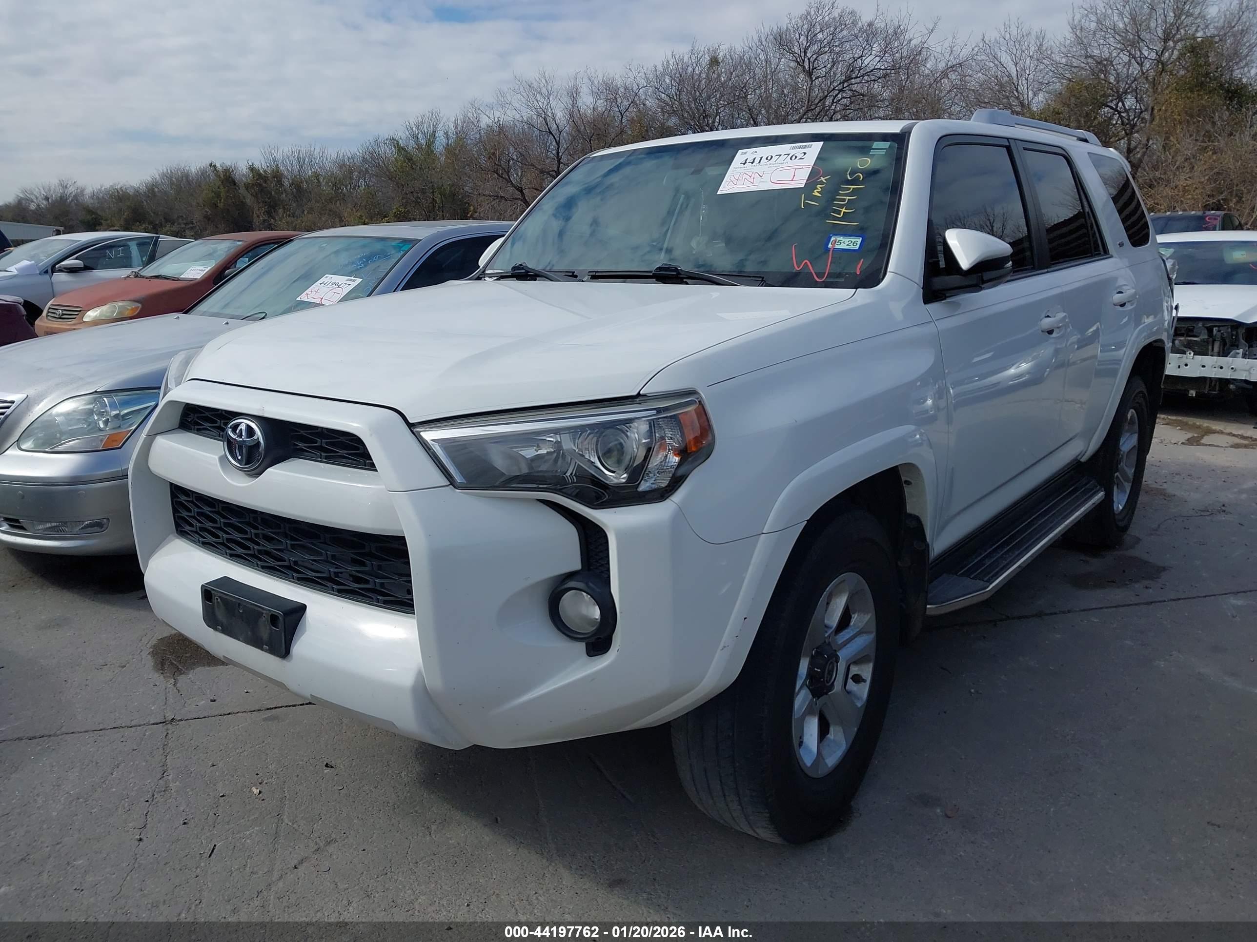 TOYOTA 4RUNNER image 2