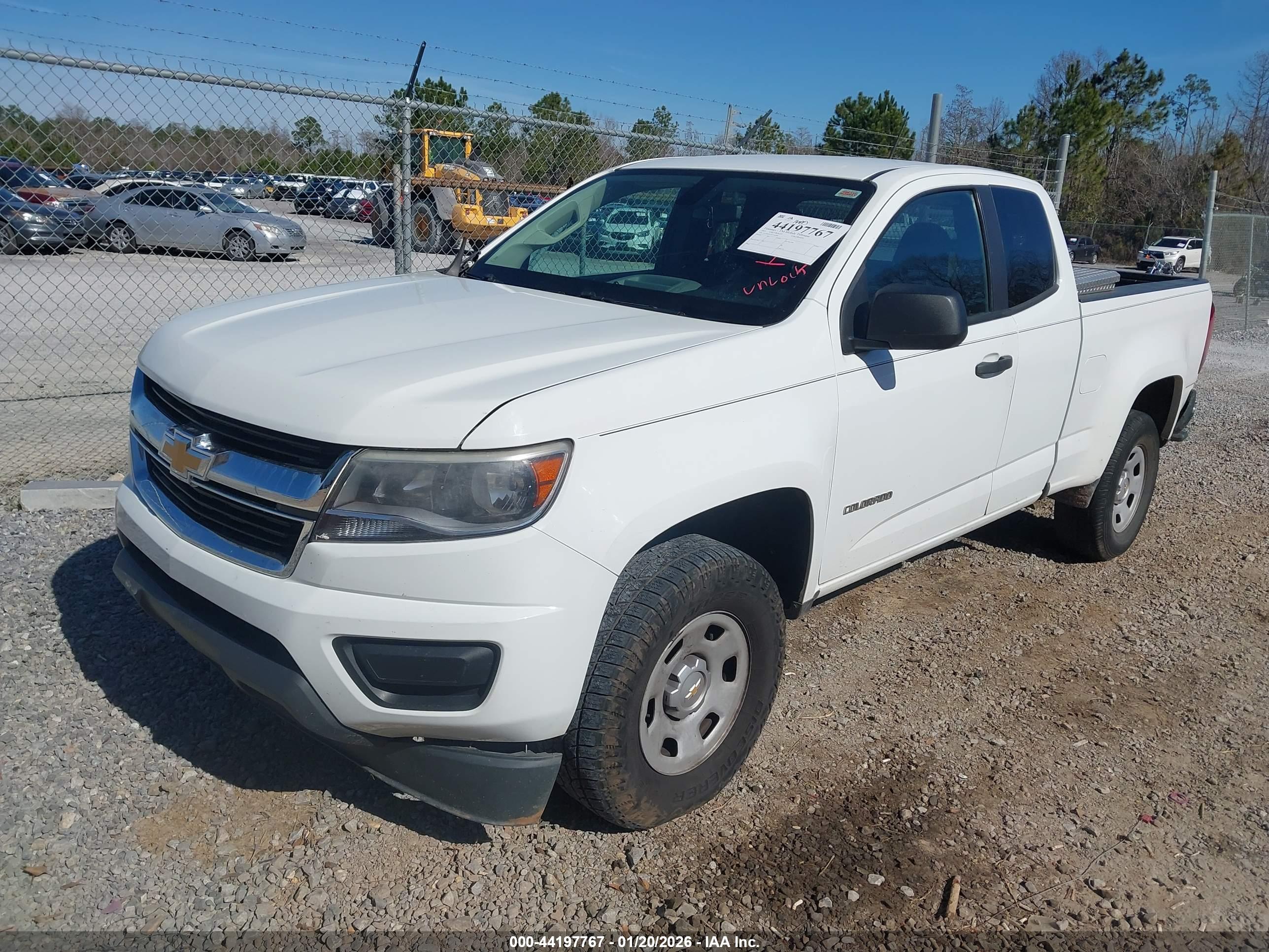 CHEVROLET COLORADO image 2