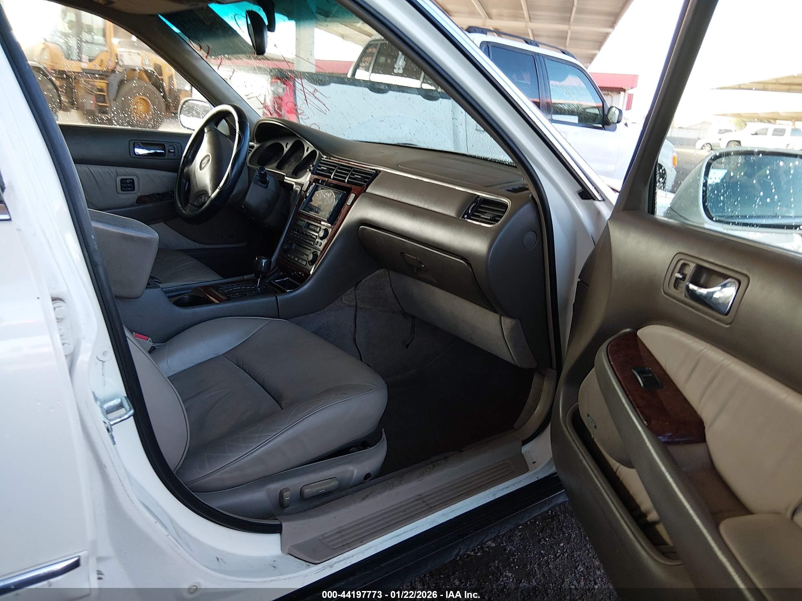 ACURA RL image 5