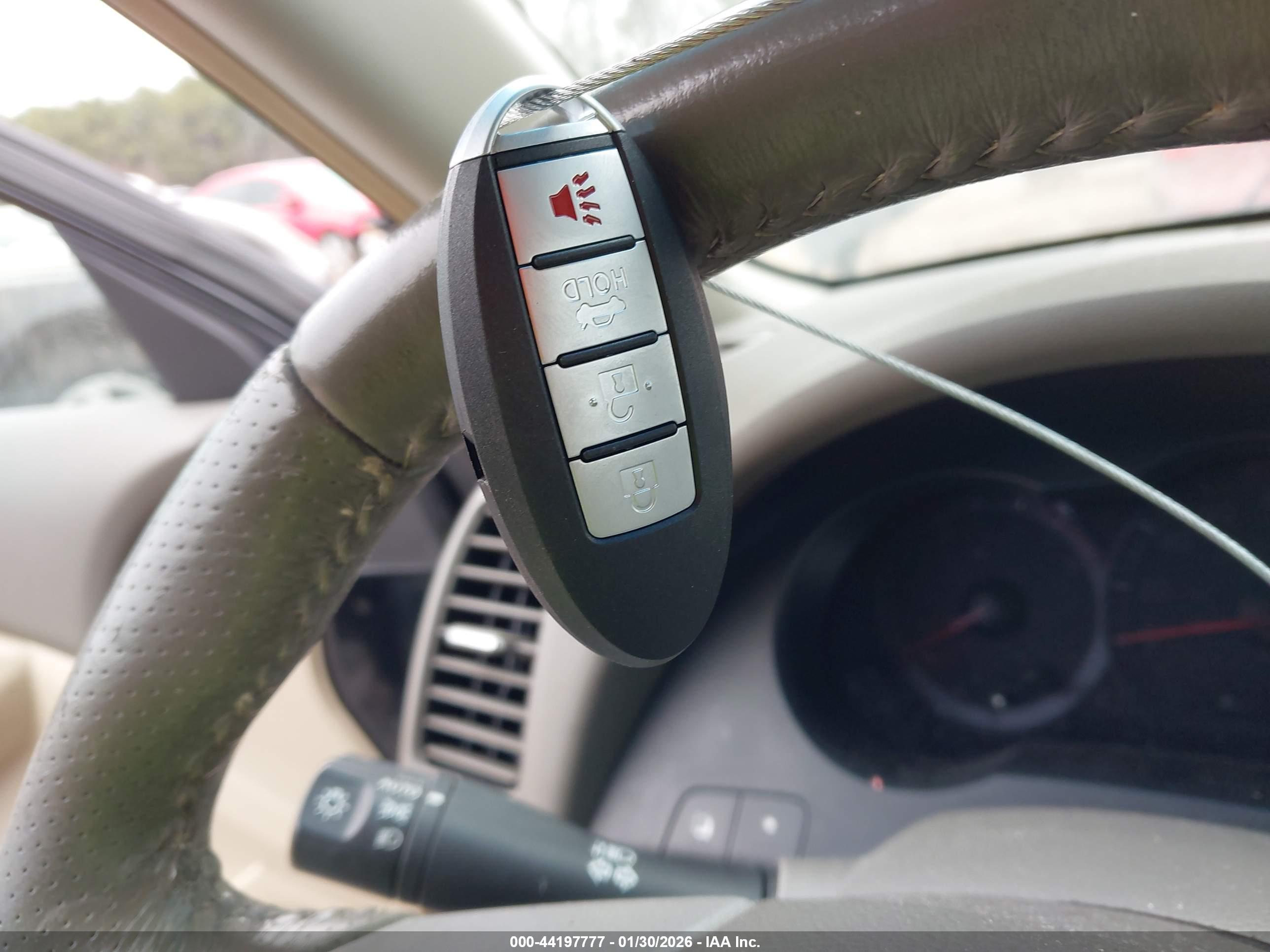 NISSAN ALTIMA image 11