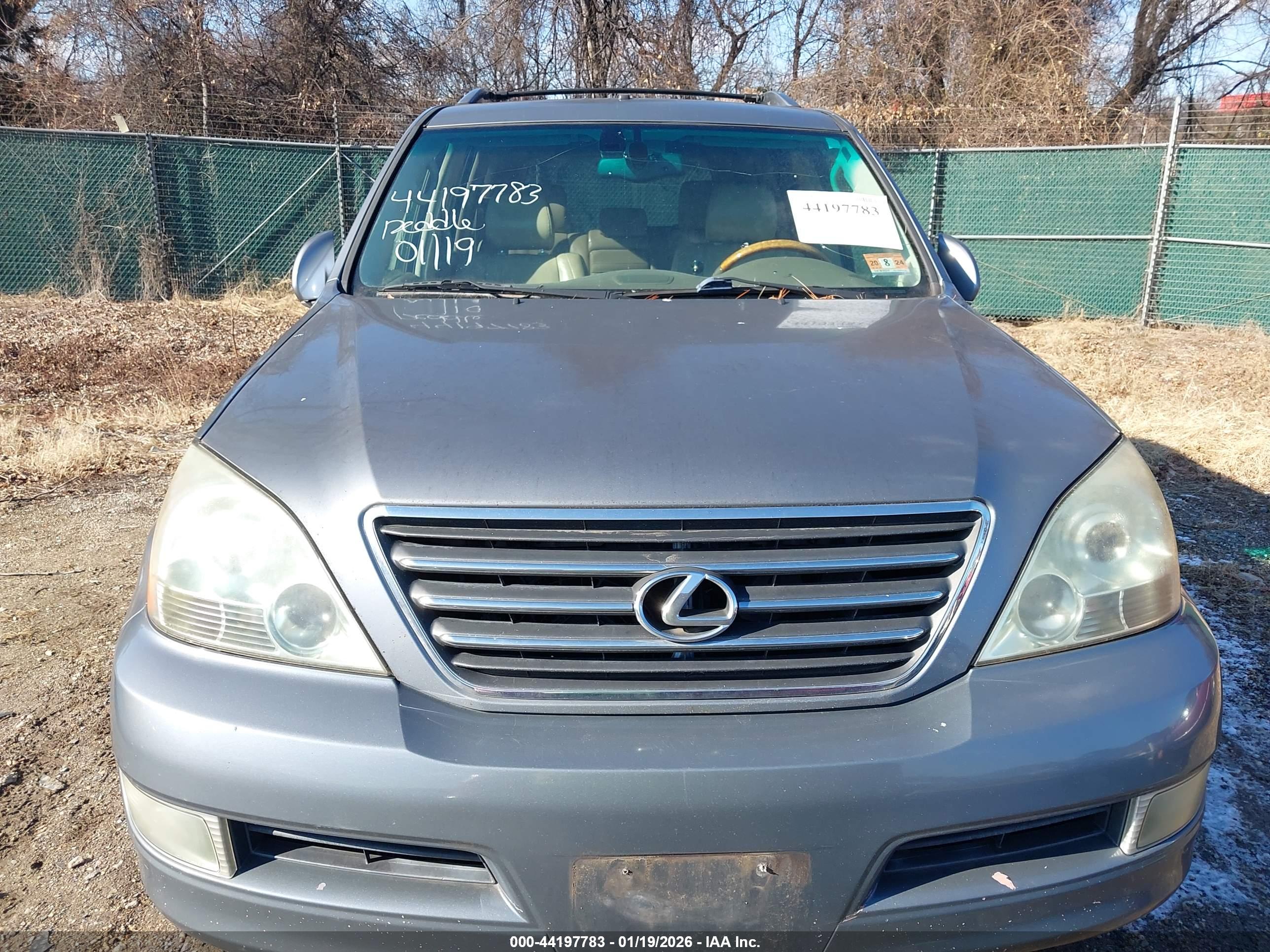 LEXUS GX image 6
