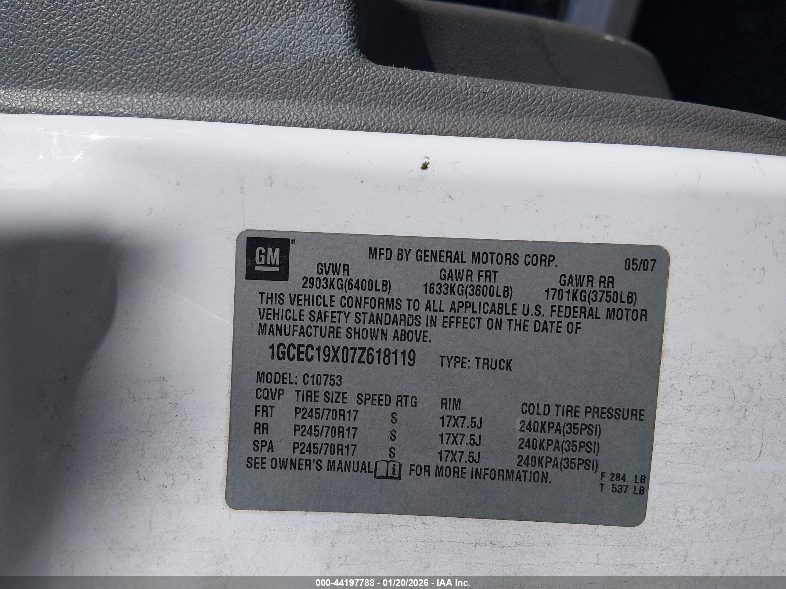 CHEVROLET SILVERADO image 9