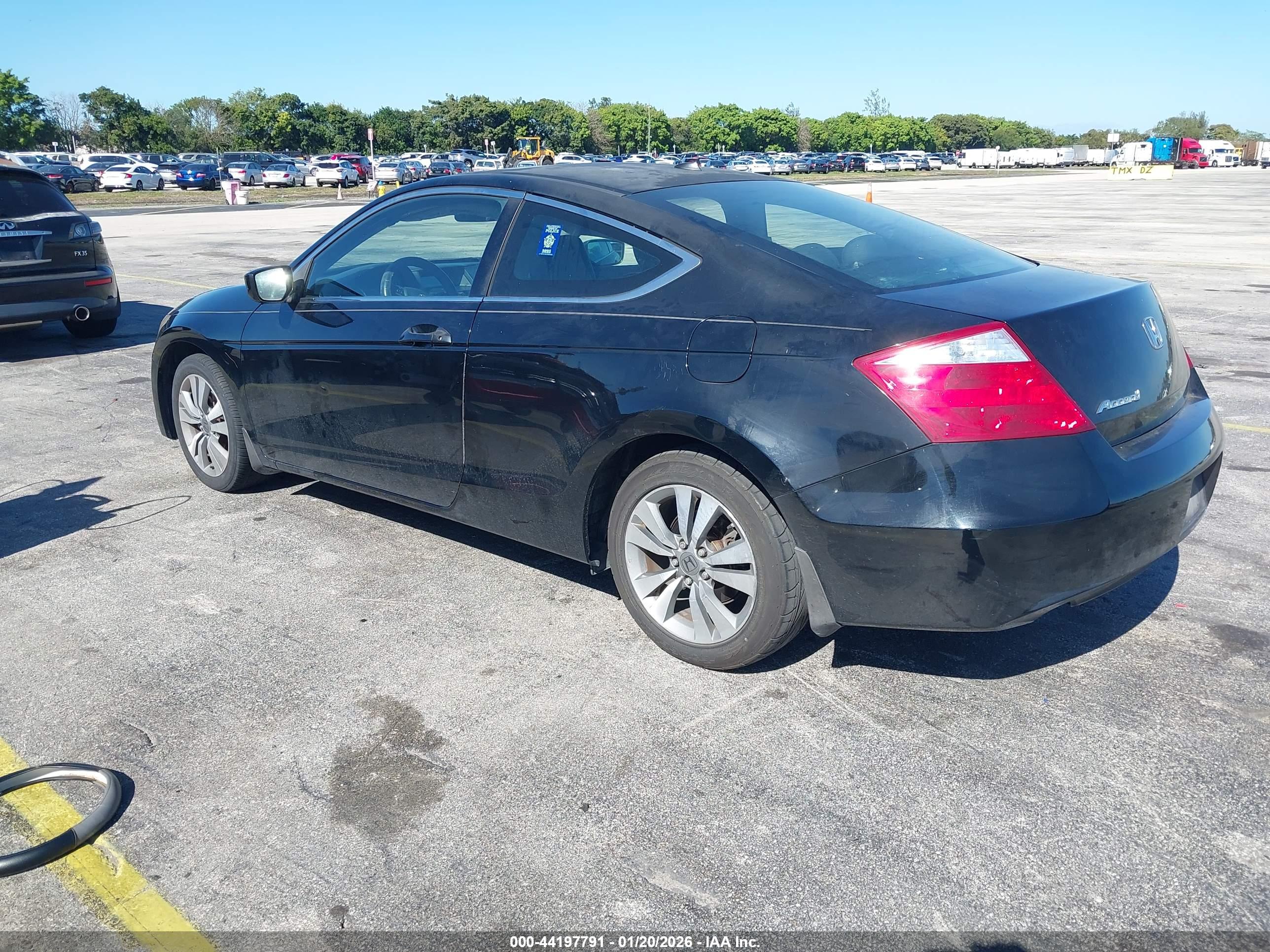 HONDA ACCORD image 3
