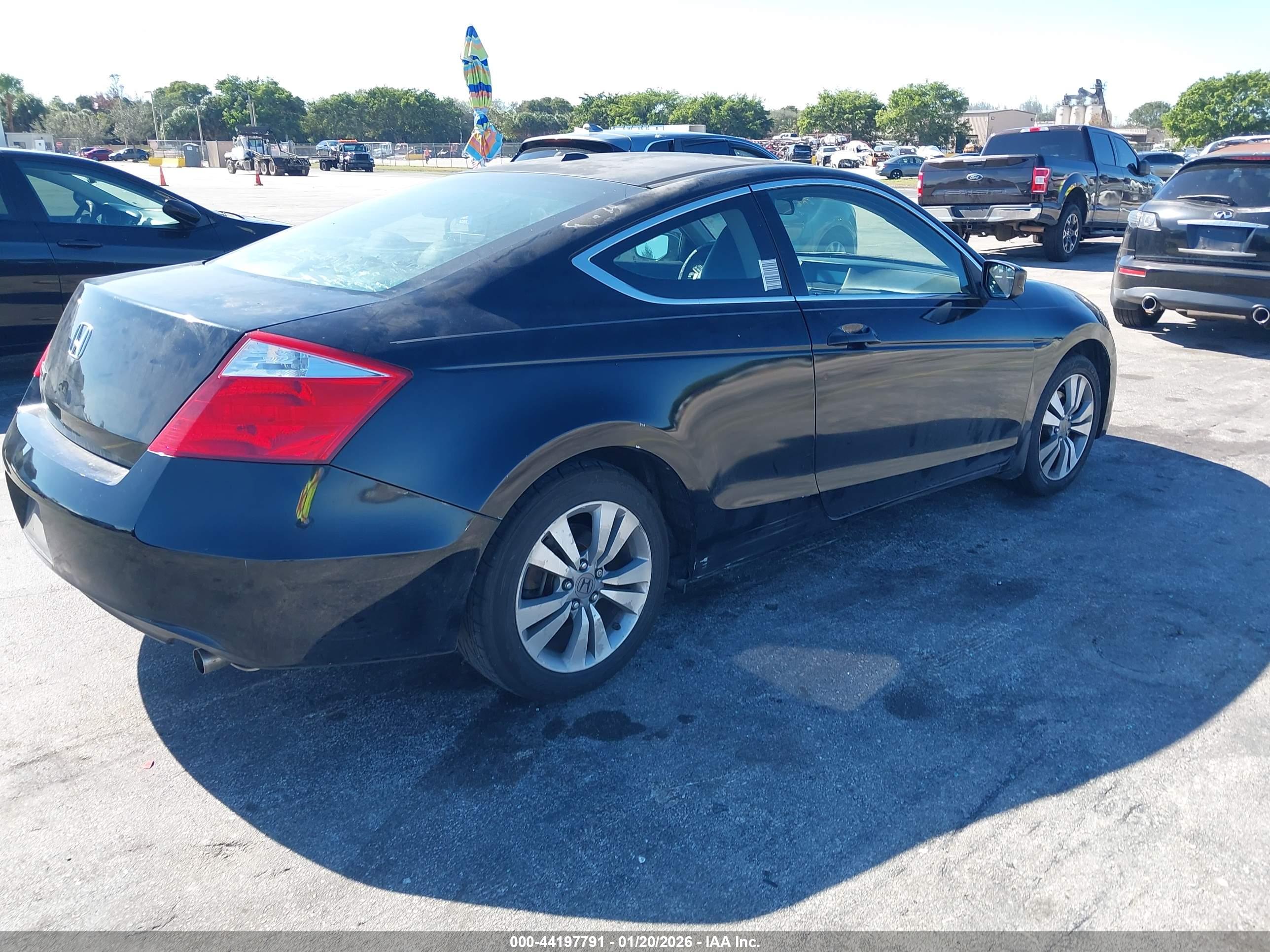 HONDA ACCORD image 4