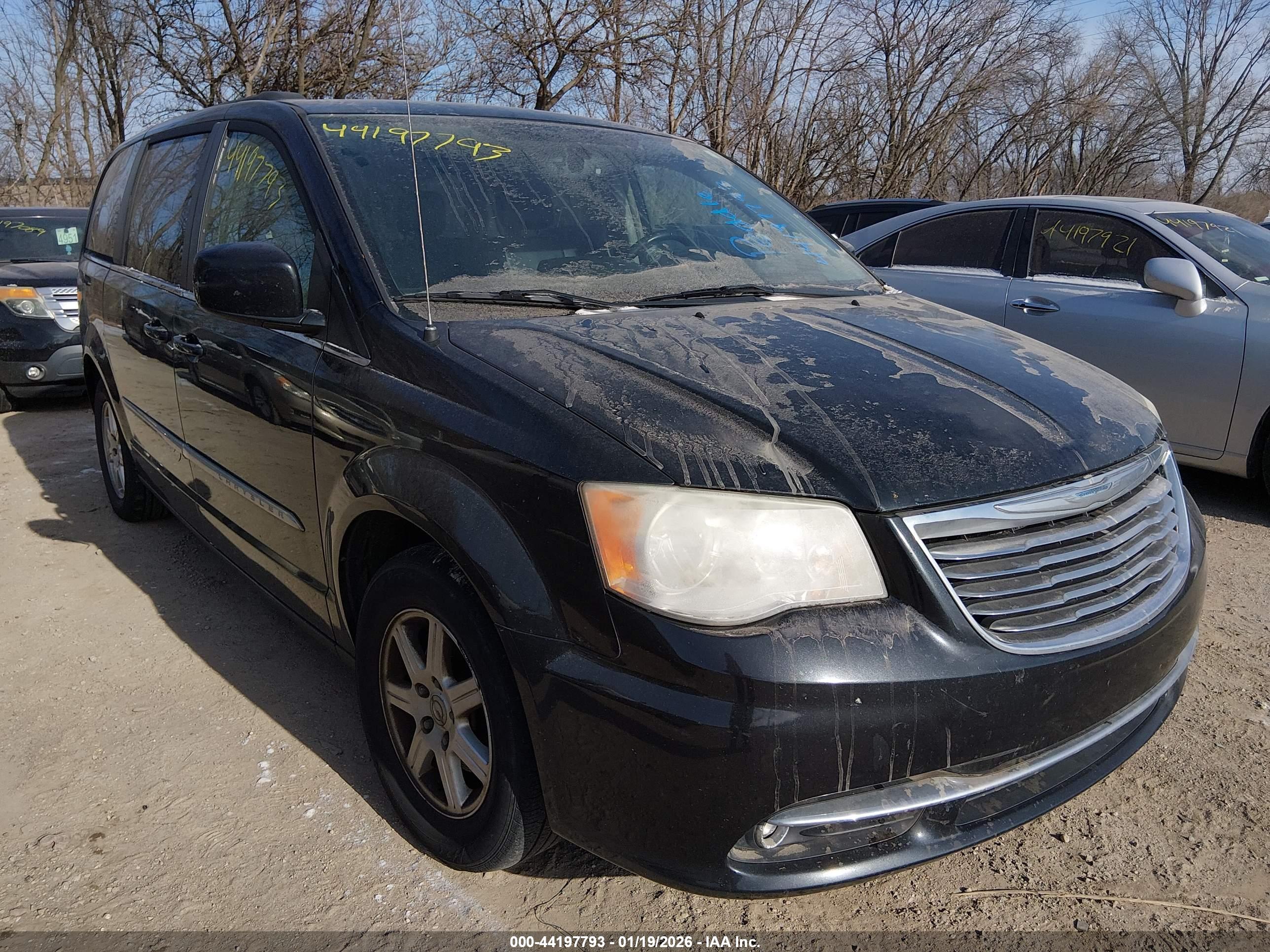 CHRYSLER TOWN image 6