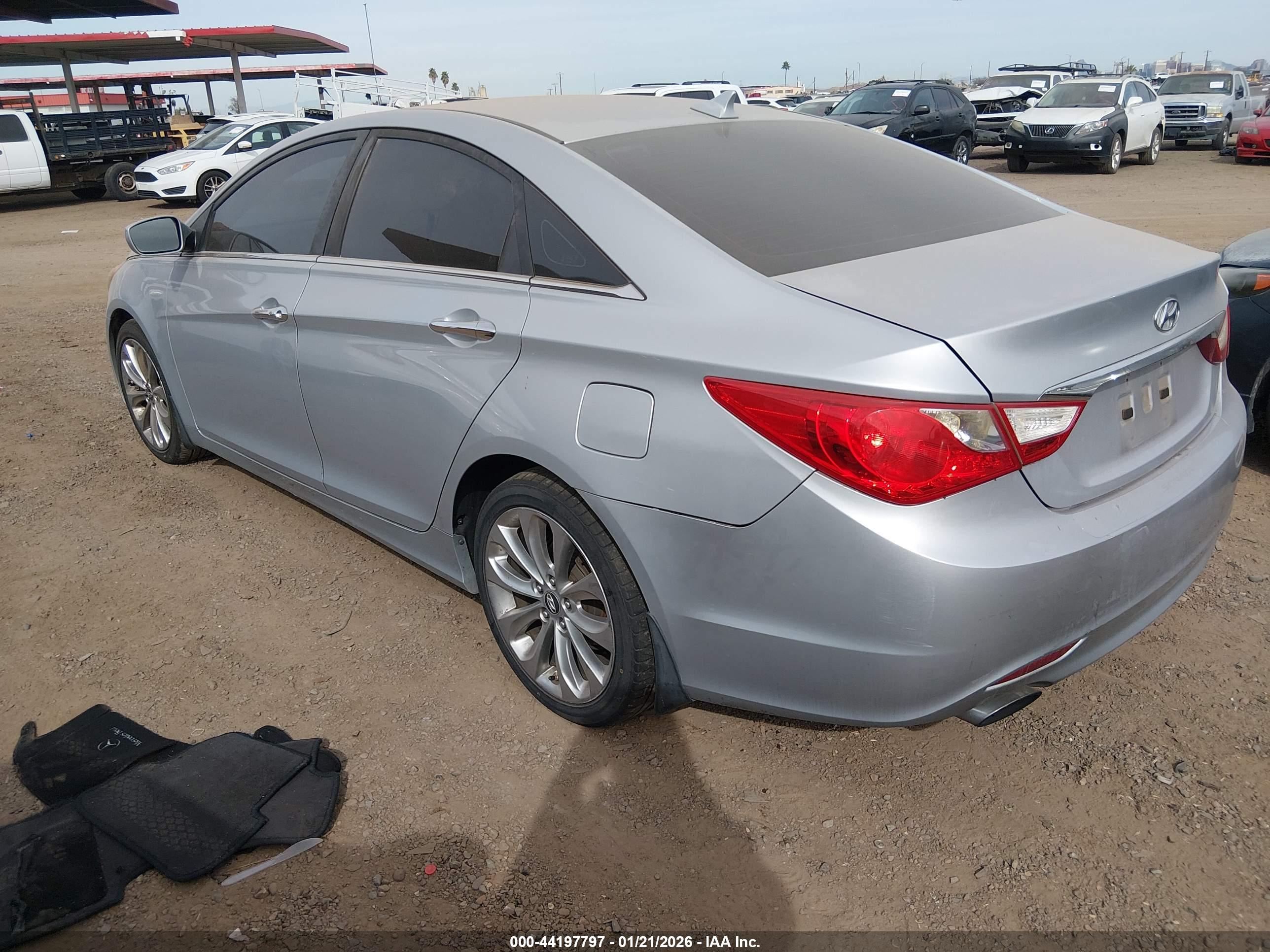HYUNDAI SONATA image 3