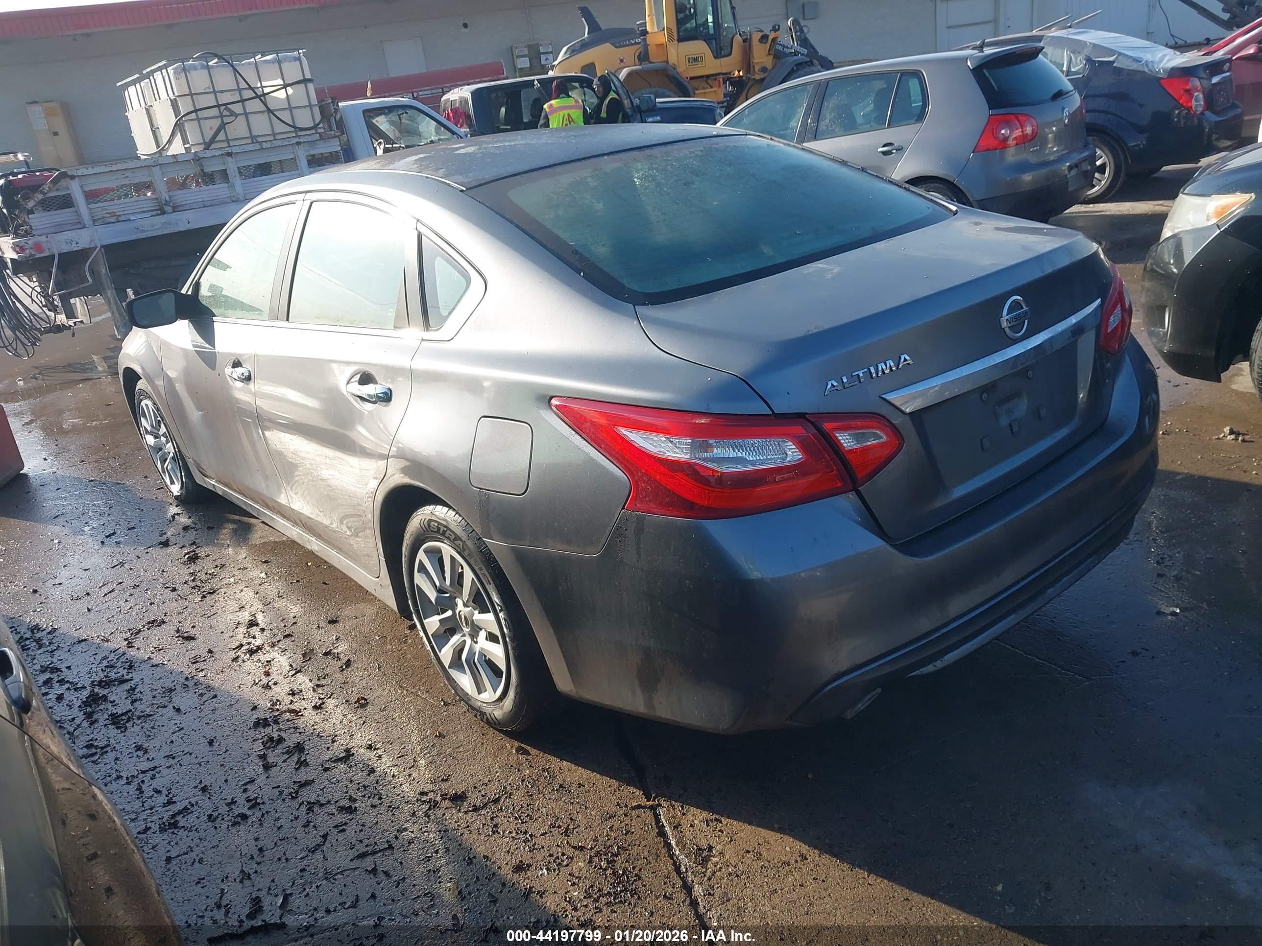 NISSAN ALTIMA image 3