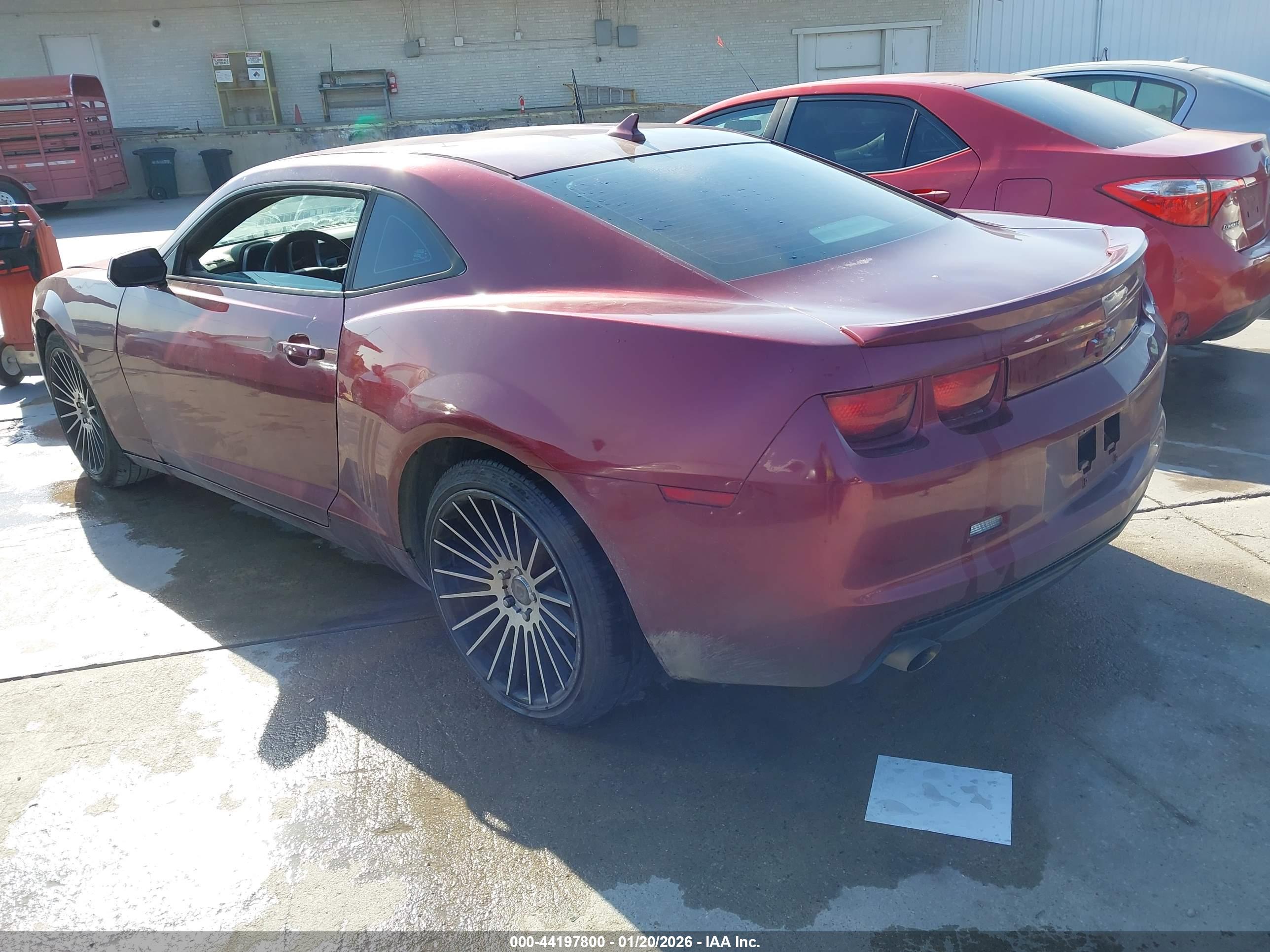 CHEVROLET CAMARO image 3
