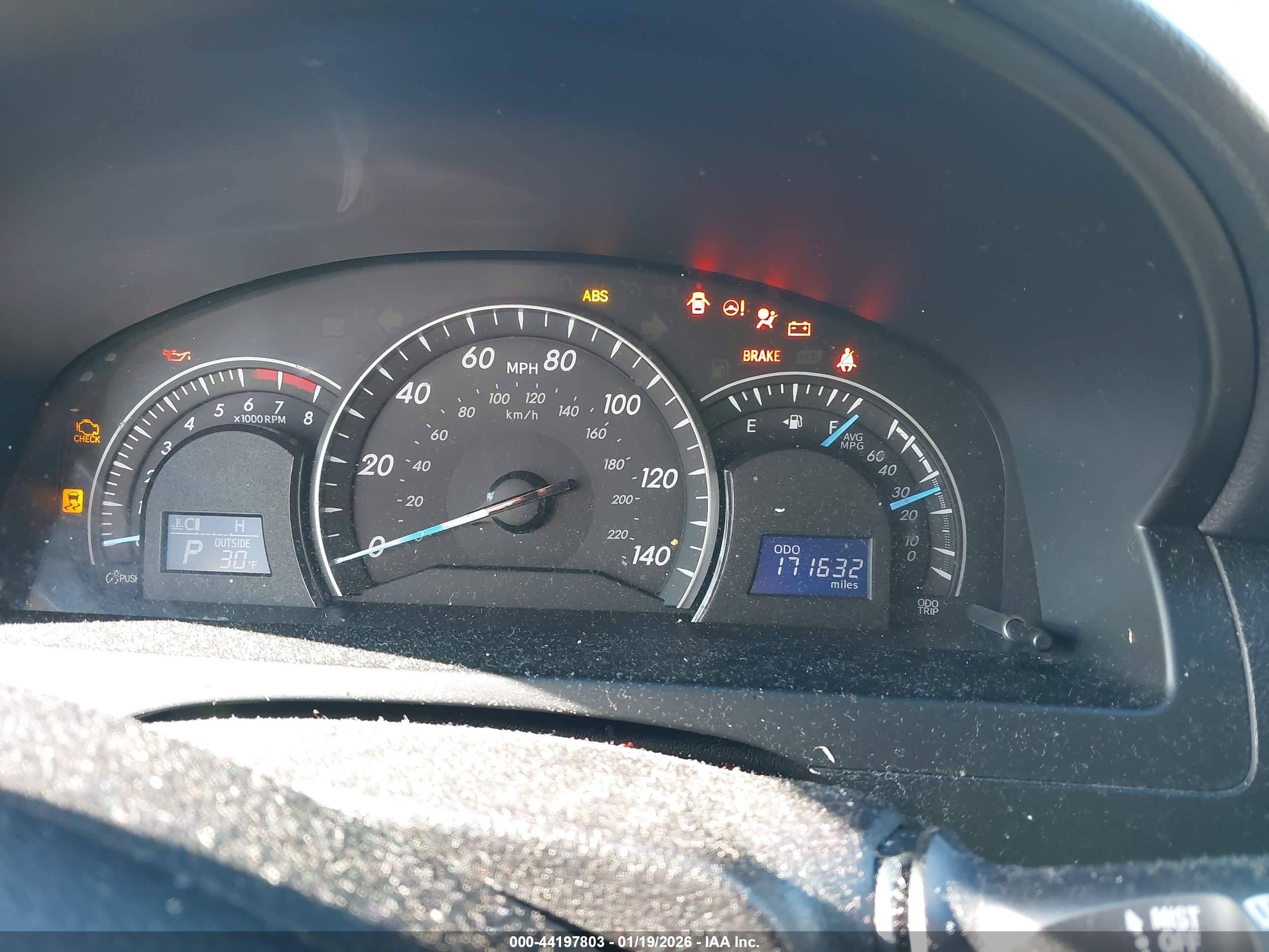 TOYOTA CAMRY image 7