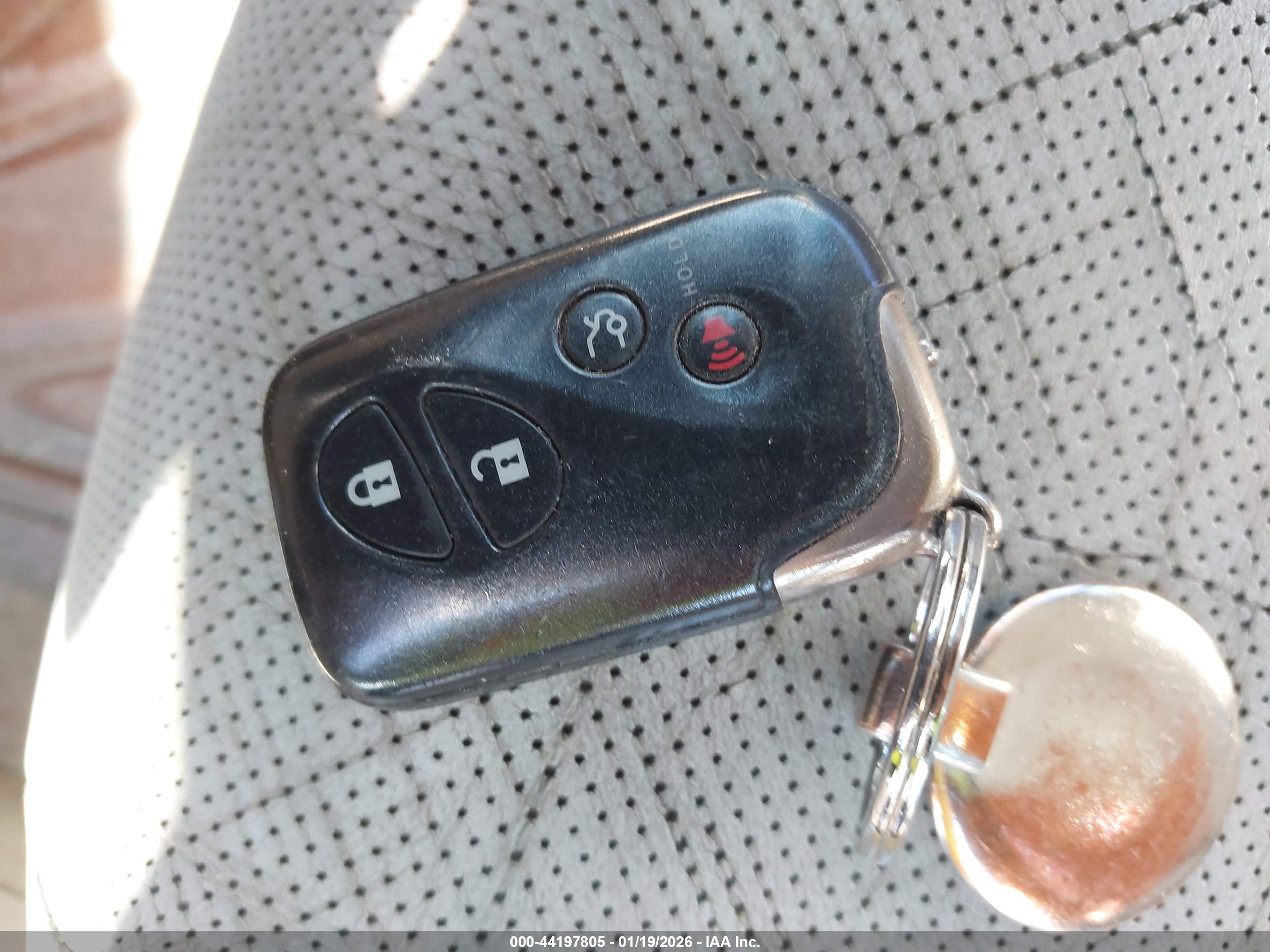 LEXUS ES image 11
