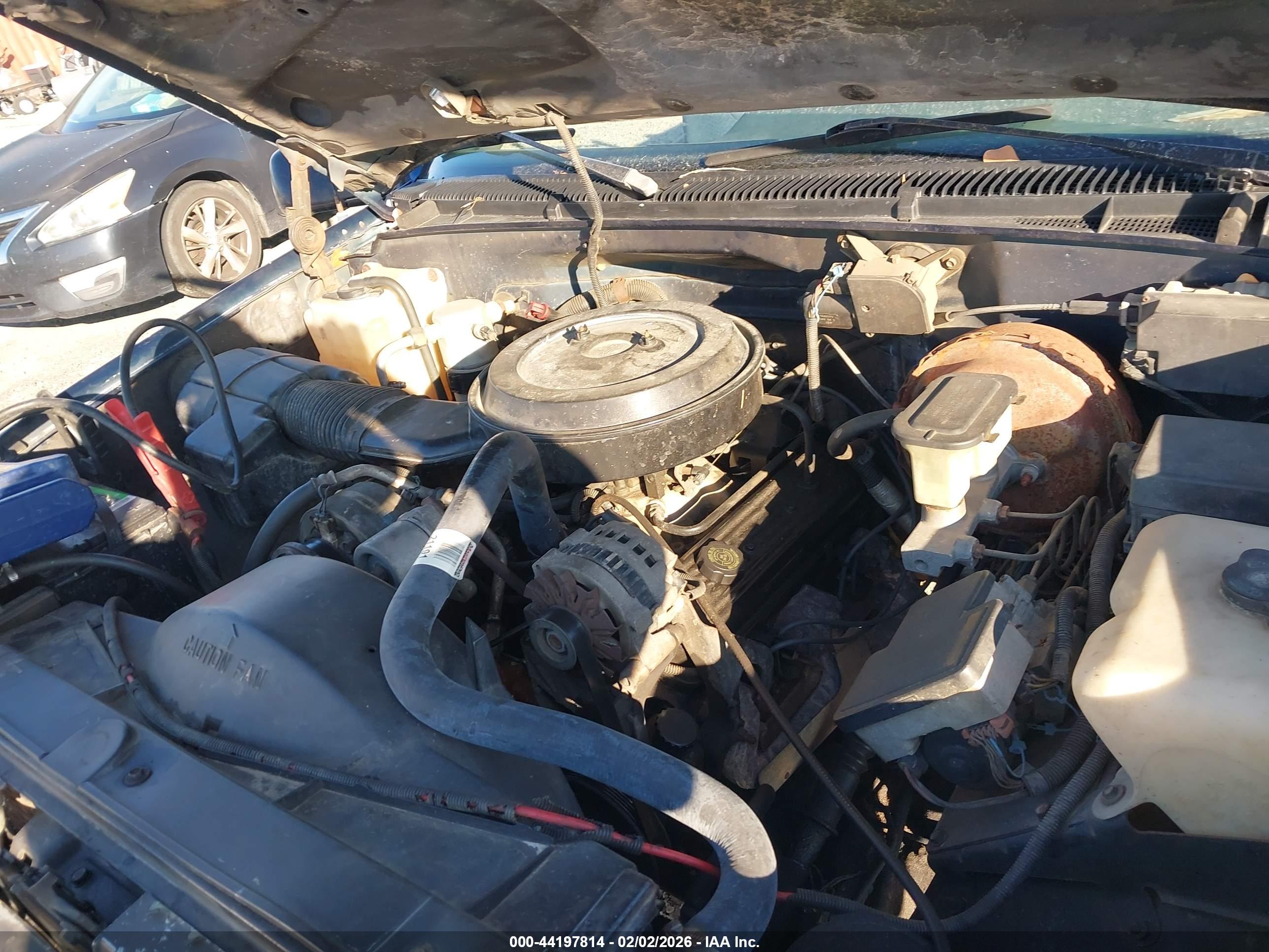 CHEVROLET GMT-400 image 10