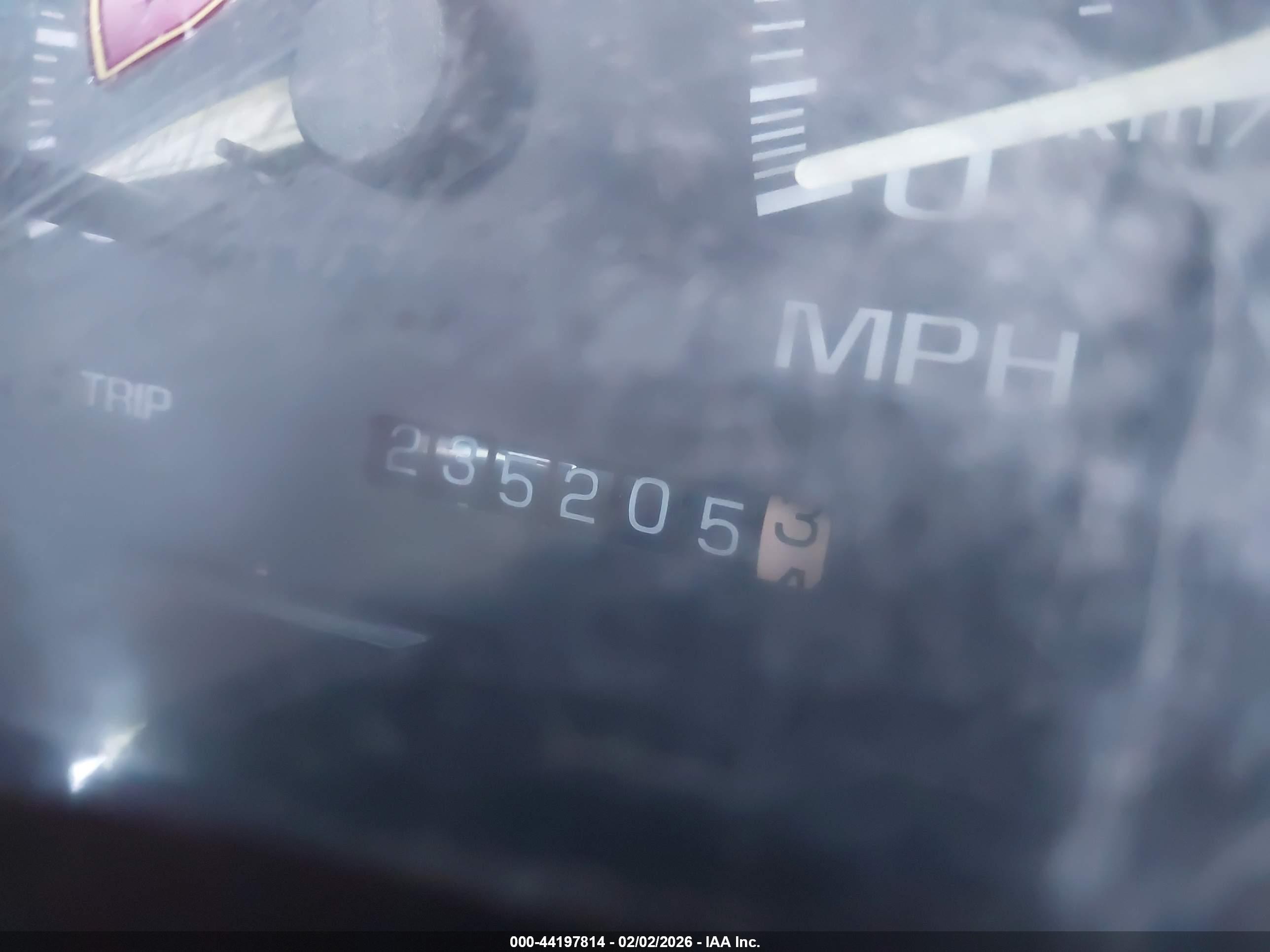 CHEVROLET GMT-400 image 7