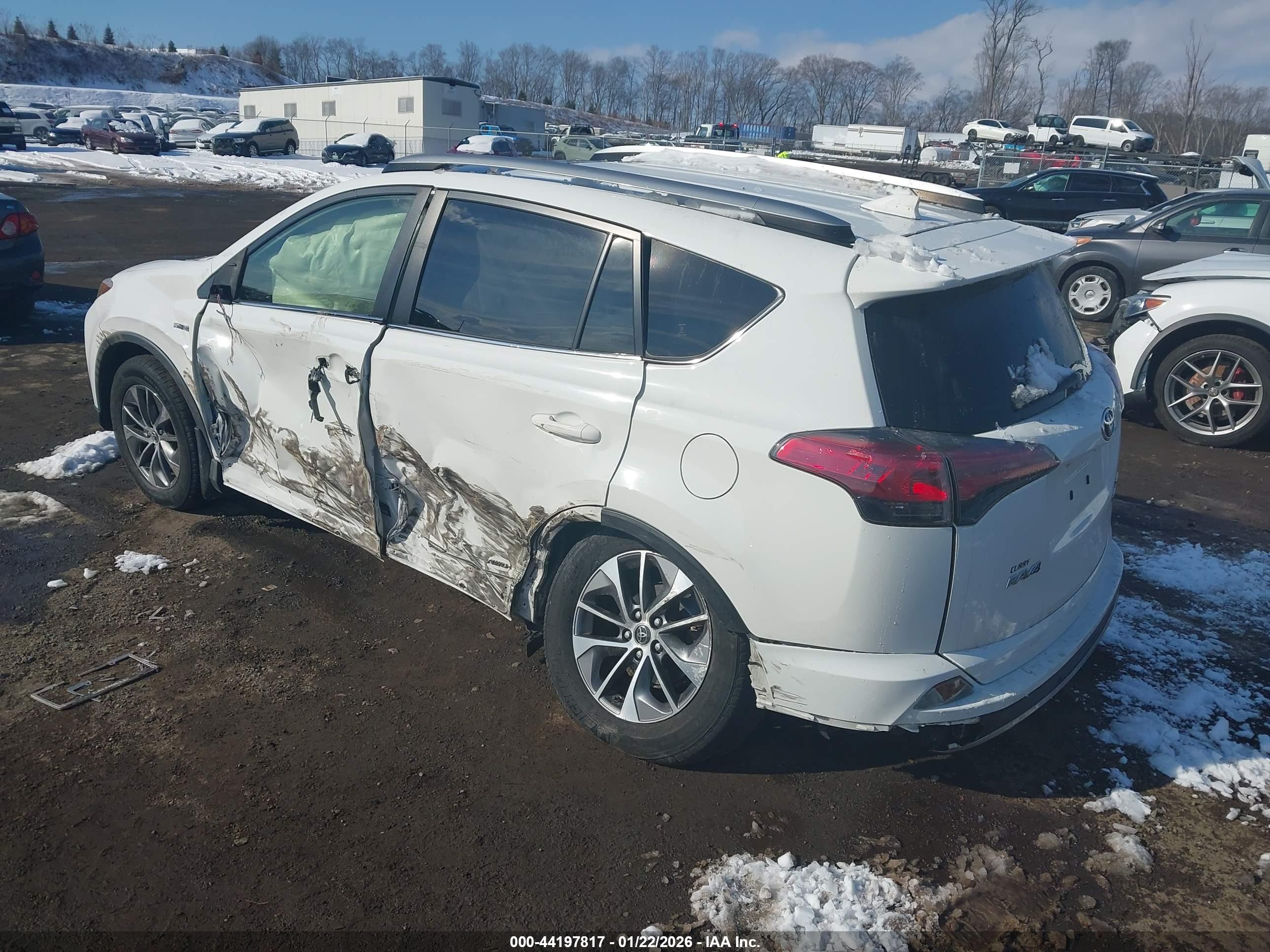 TOYOTA RAV4 image 3