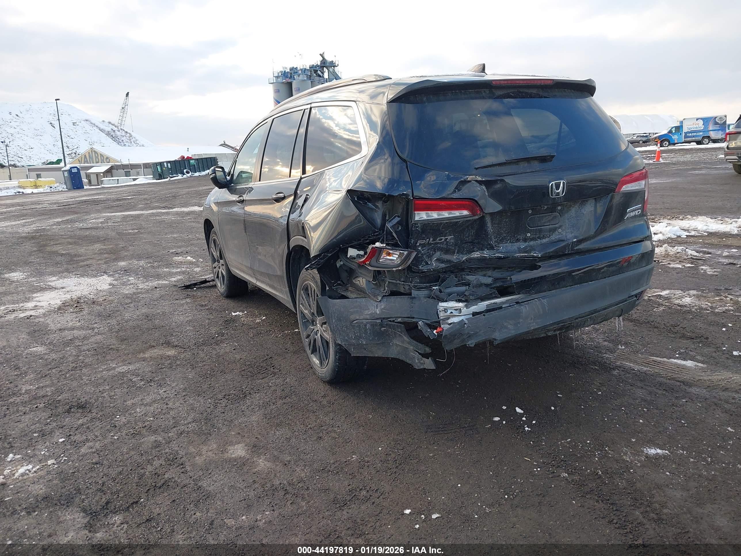 HONDA PILOT image 3