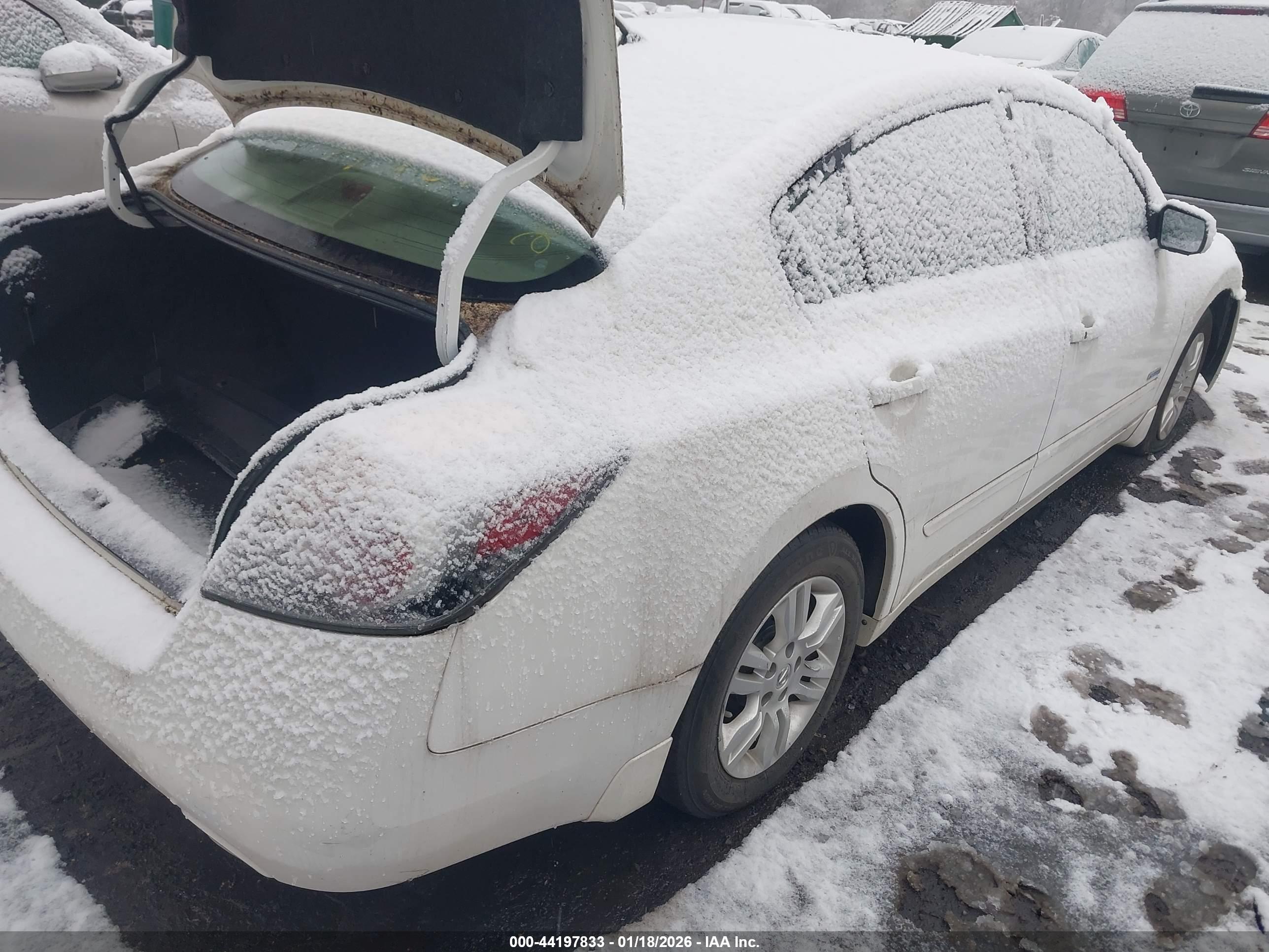 NISSAN ALTIMA image 4