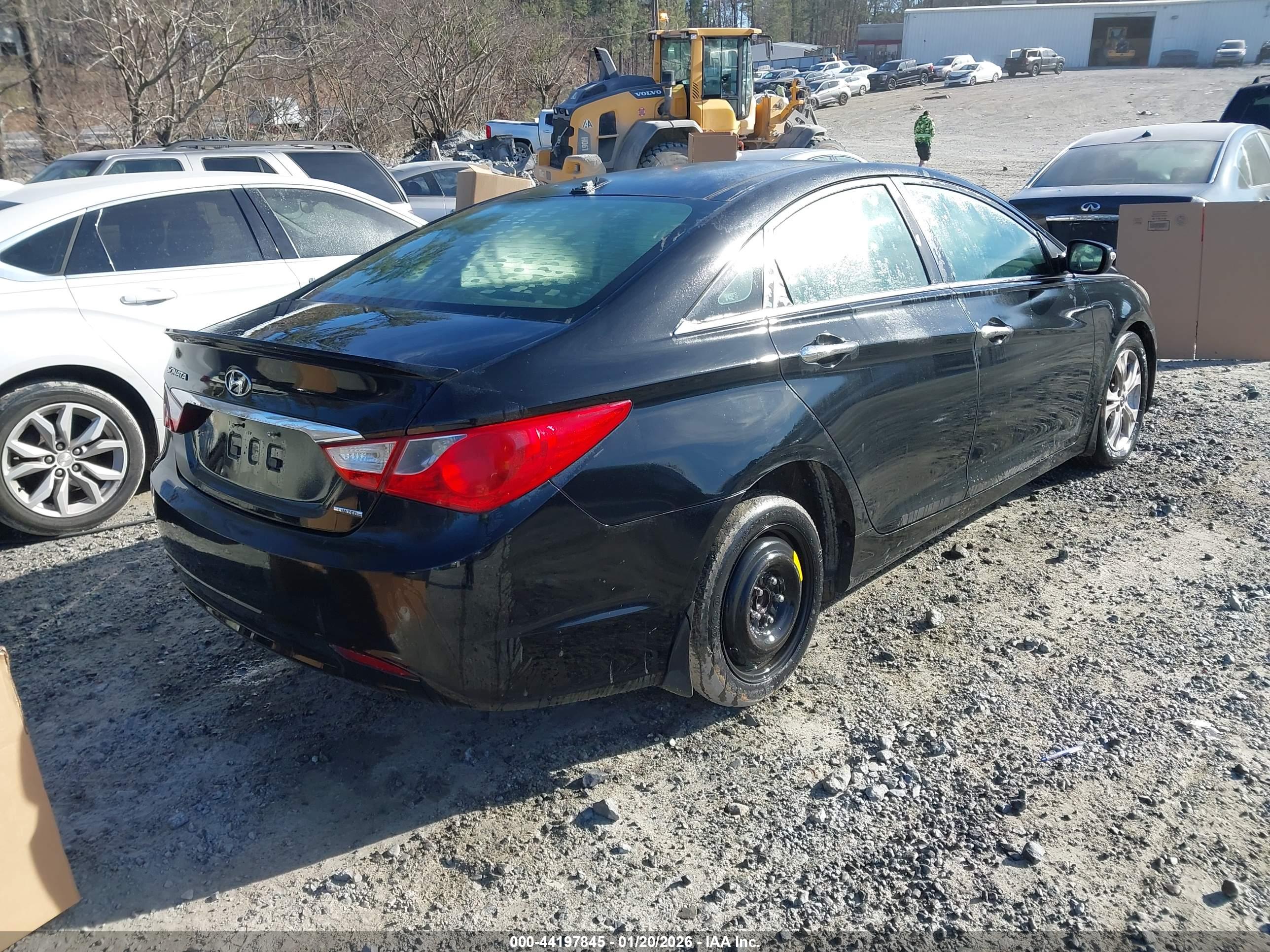 HYUNDAI SONATA image 4
