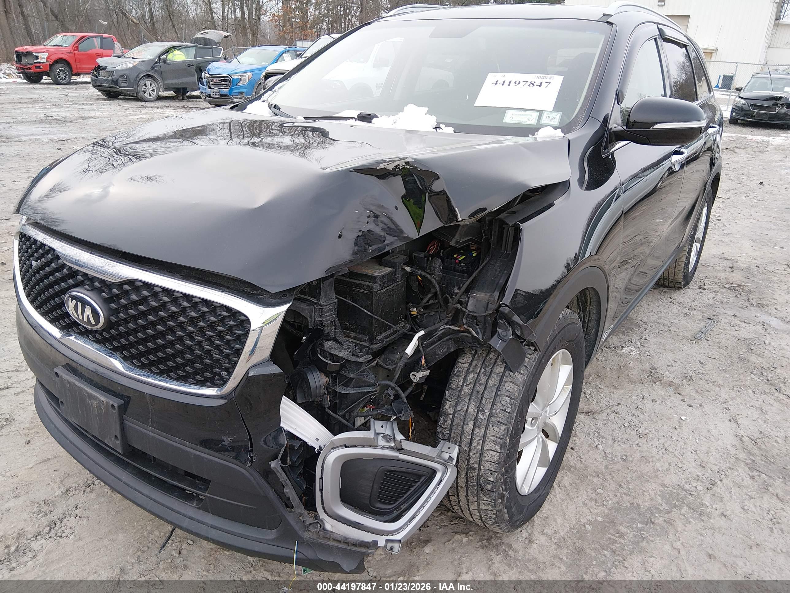 KIA SORENTO image 6