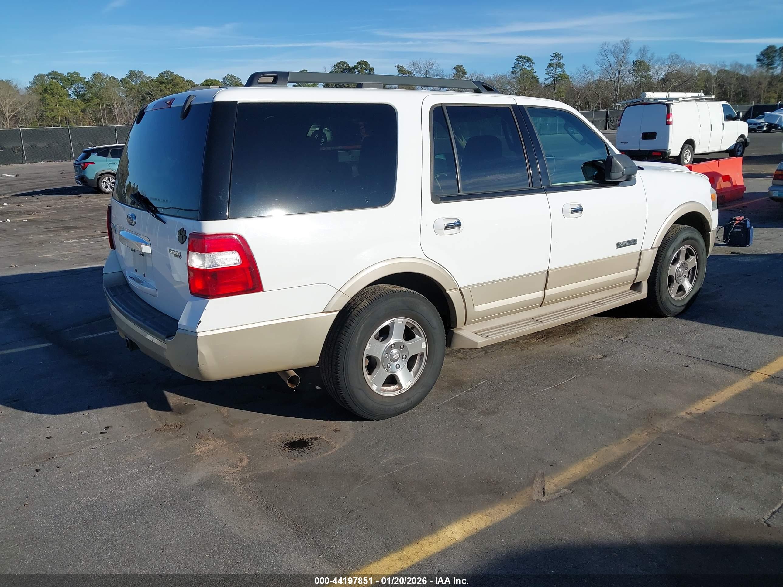 FORD EXPEDITION image 4