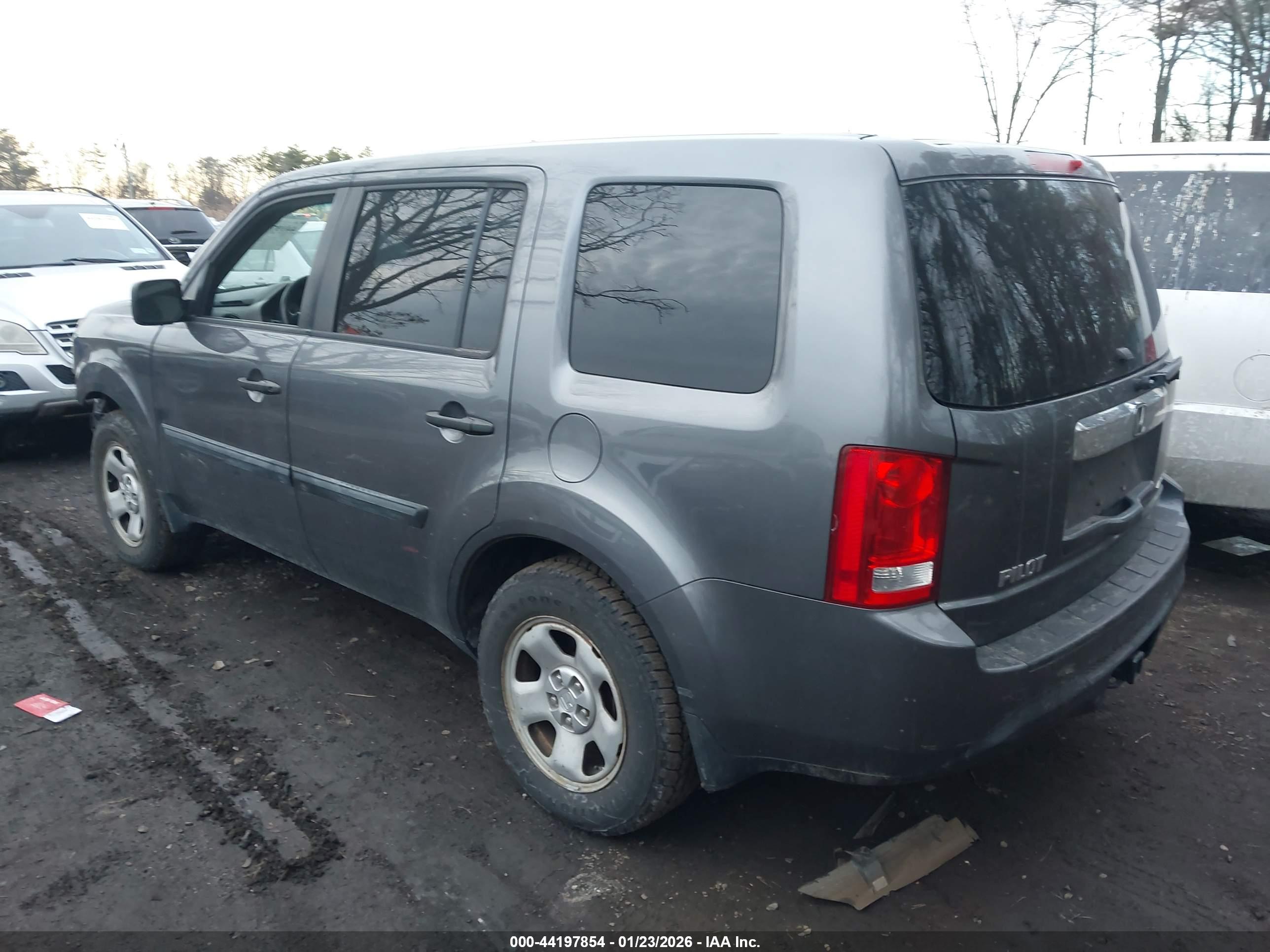 HONDA PILOT image 3