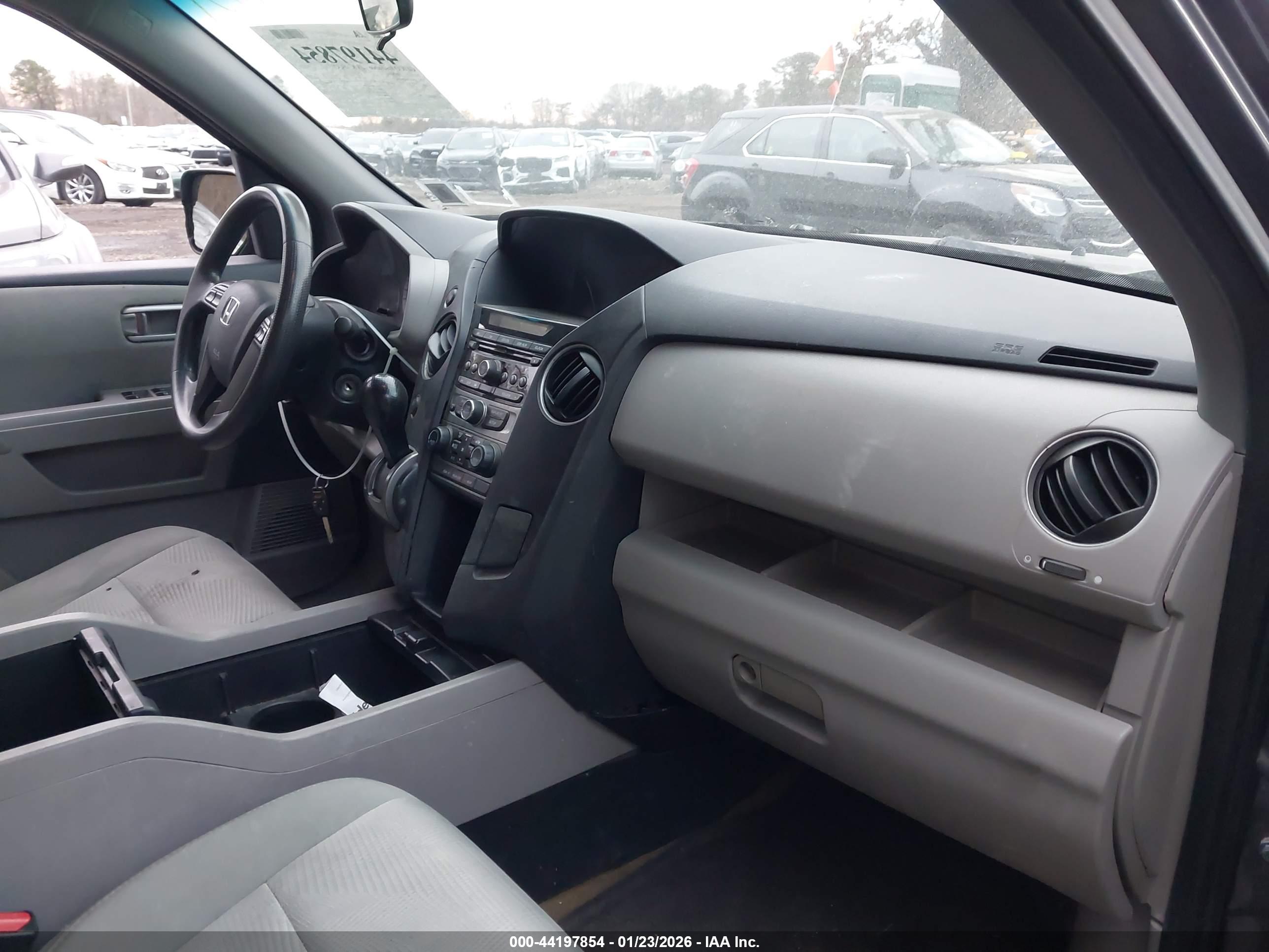 HONDA PILOT image 5