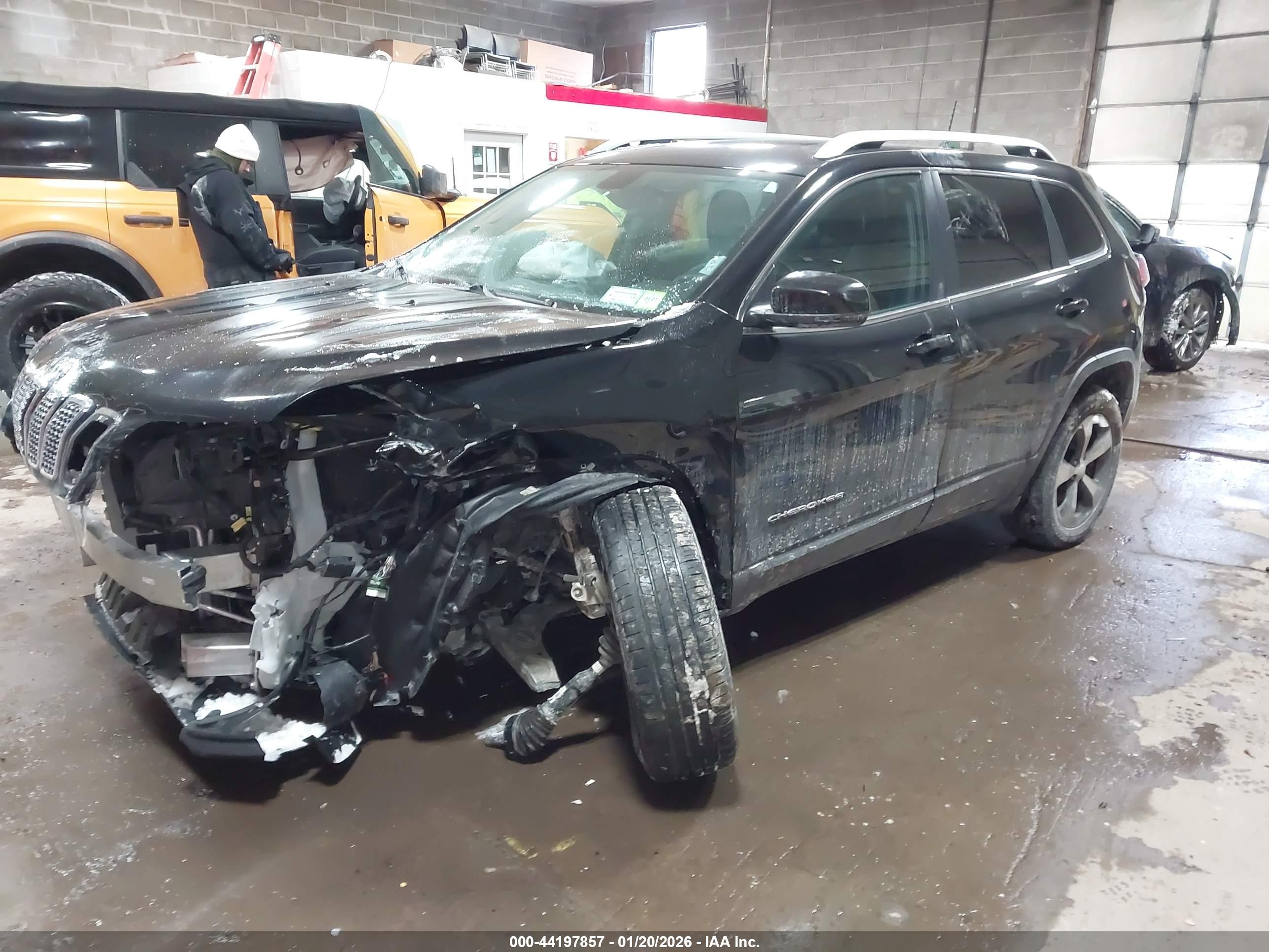 JEEP CHEROKEE image 2